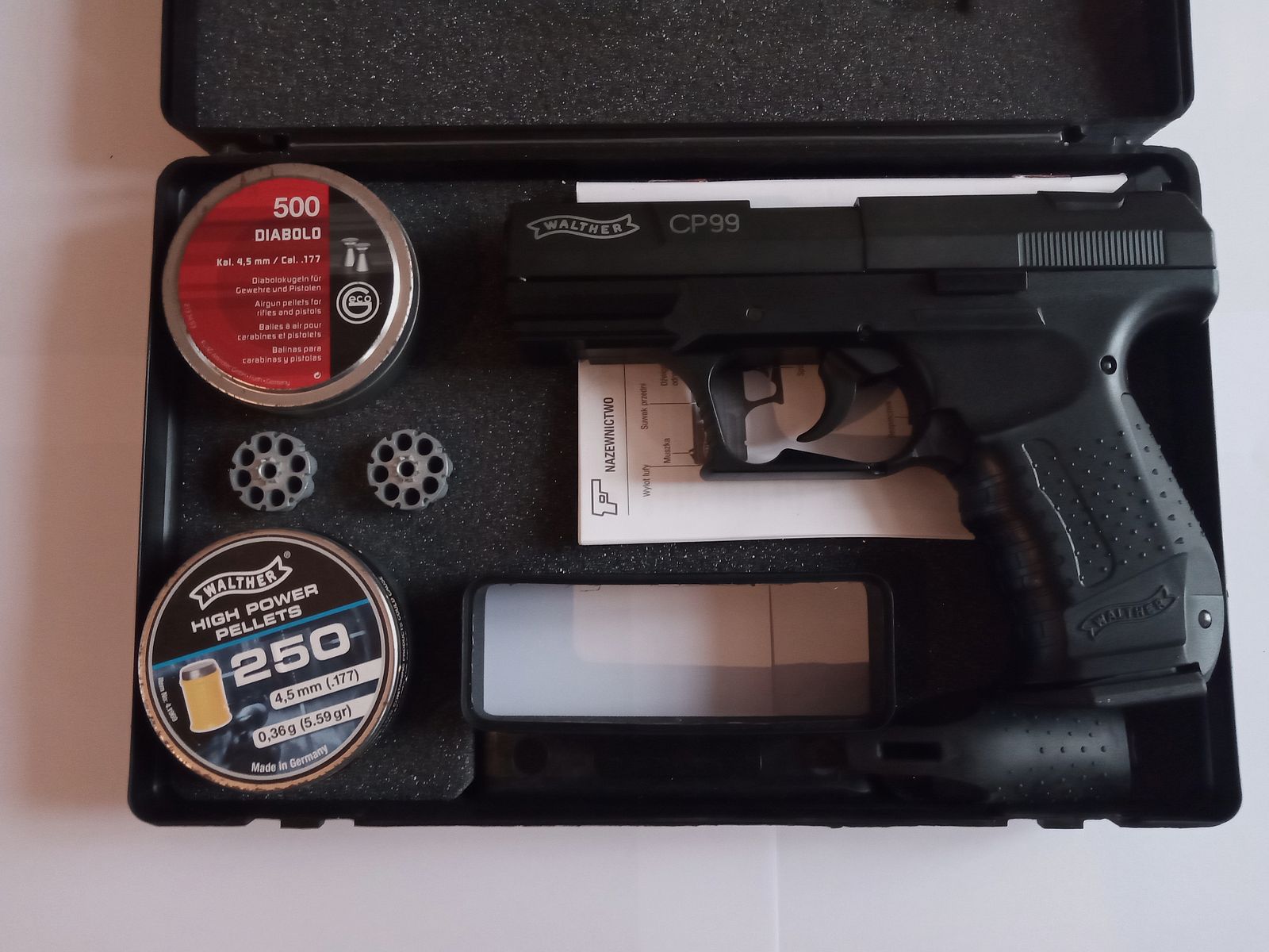 PISTOLE WALTHER CP99 SCHWARZ CO2 KAL 4,5MM +750 Bleikugeln + 20 CO2-Kapseln
