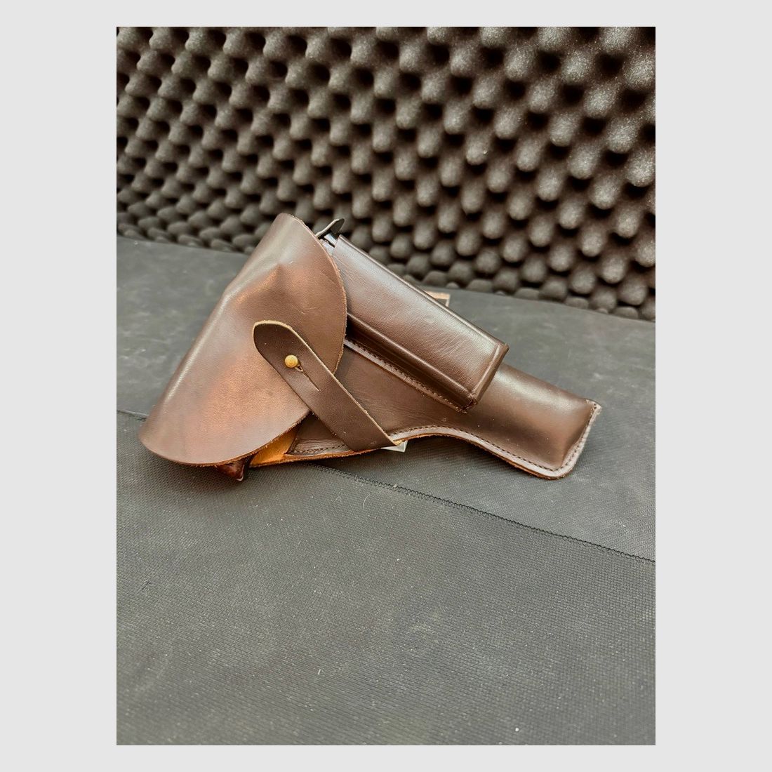 Gürtelholster, dunkel braun, Walther P38, neuwertig mit Magazintasche