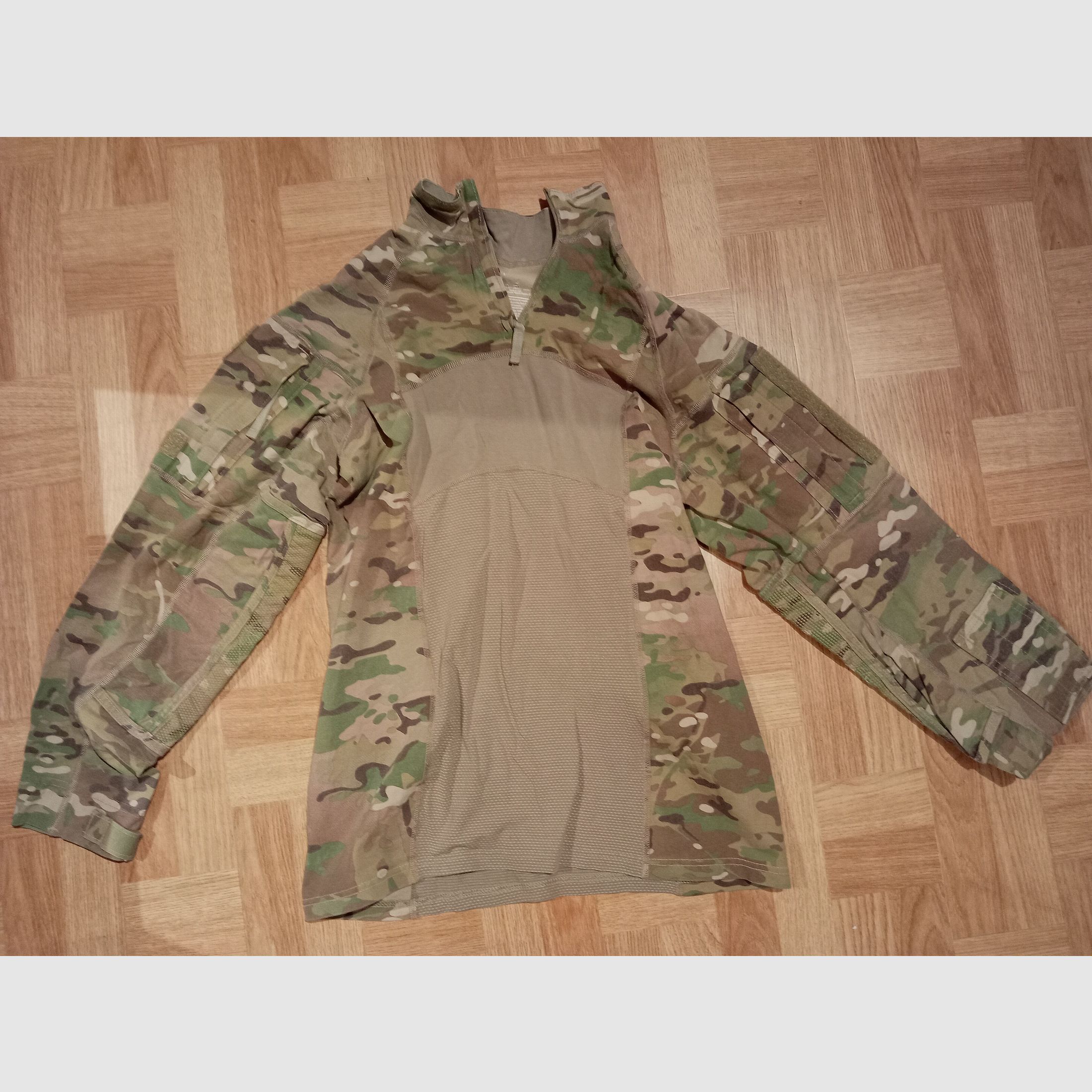 Airsoft-Ausrüstung Multicam