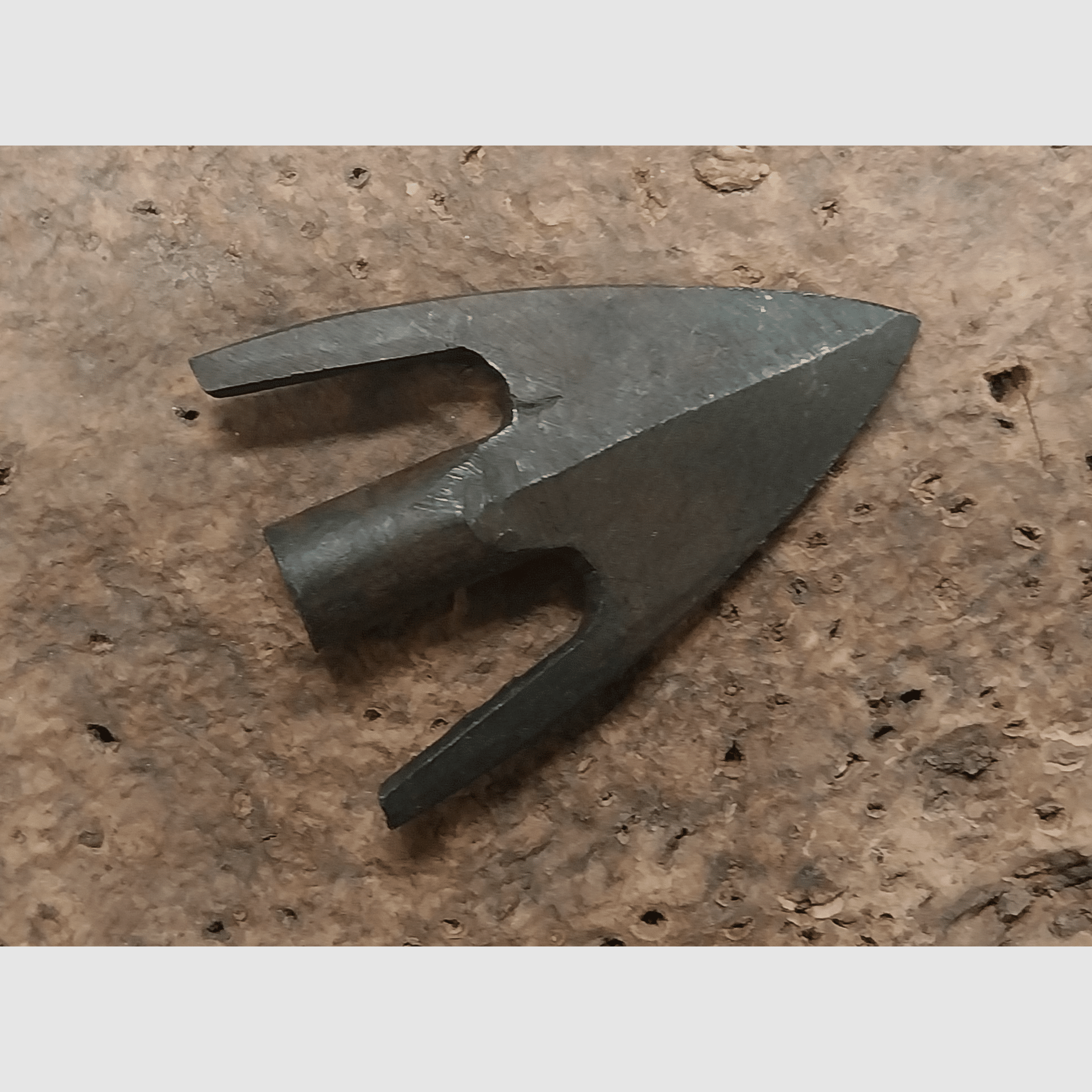 “Curved Broadhead” Pilespids
