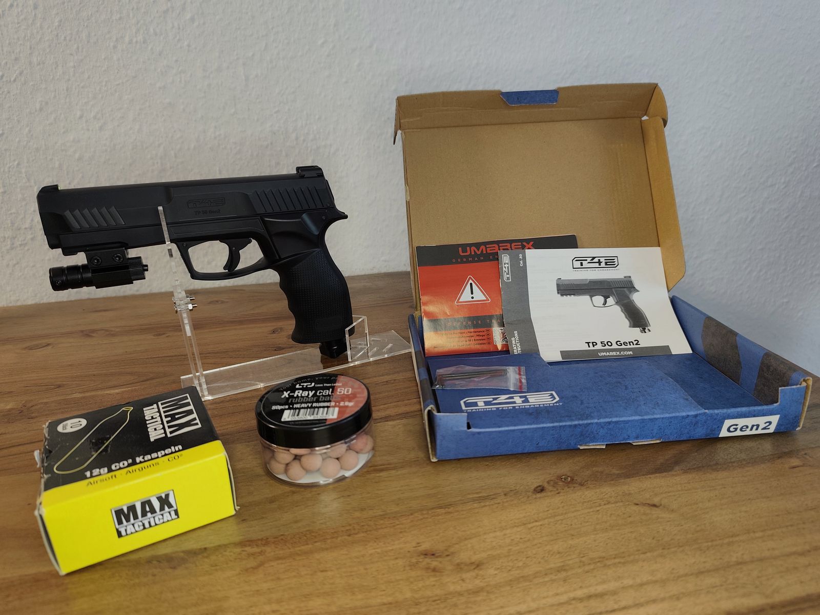 UMAREX TP 50 Gen 2  T4E  + Red Dot + Rubberballs + 10 Gas Kapseln  neuwertig!