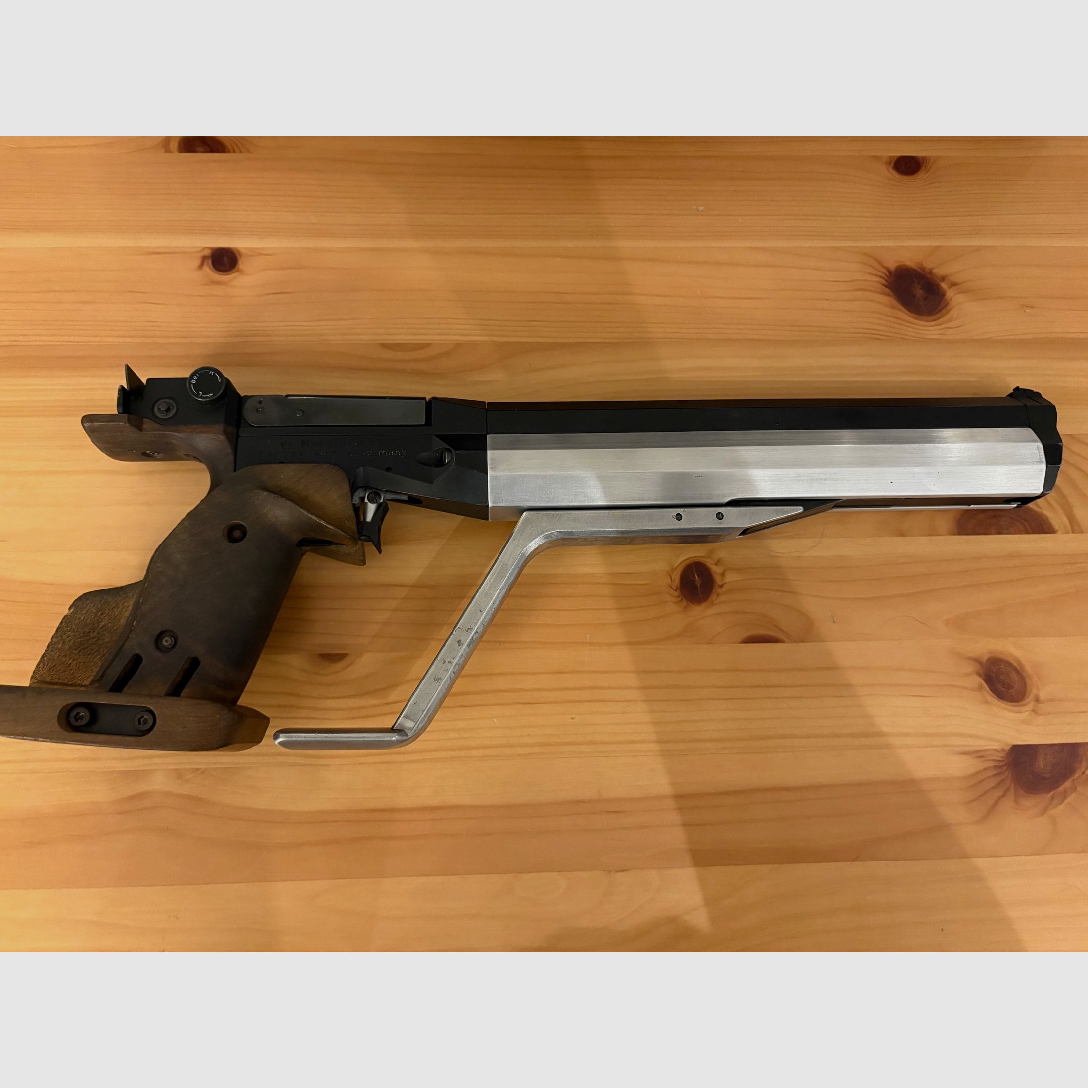 Pistola de aire Feinwerkbau 100, imagen 2 de 4
