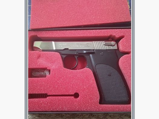 Röhm 725  erste Generation mit breitem Magazin 
