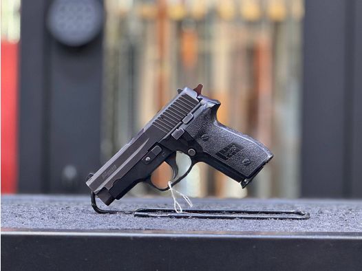 SIG SAUER P228