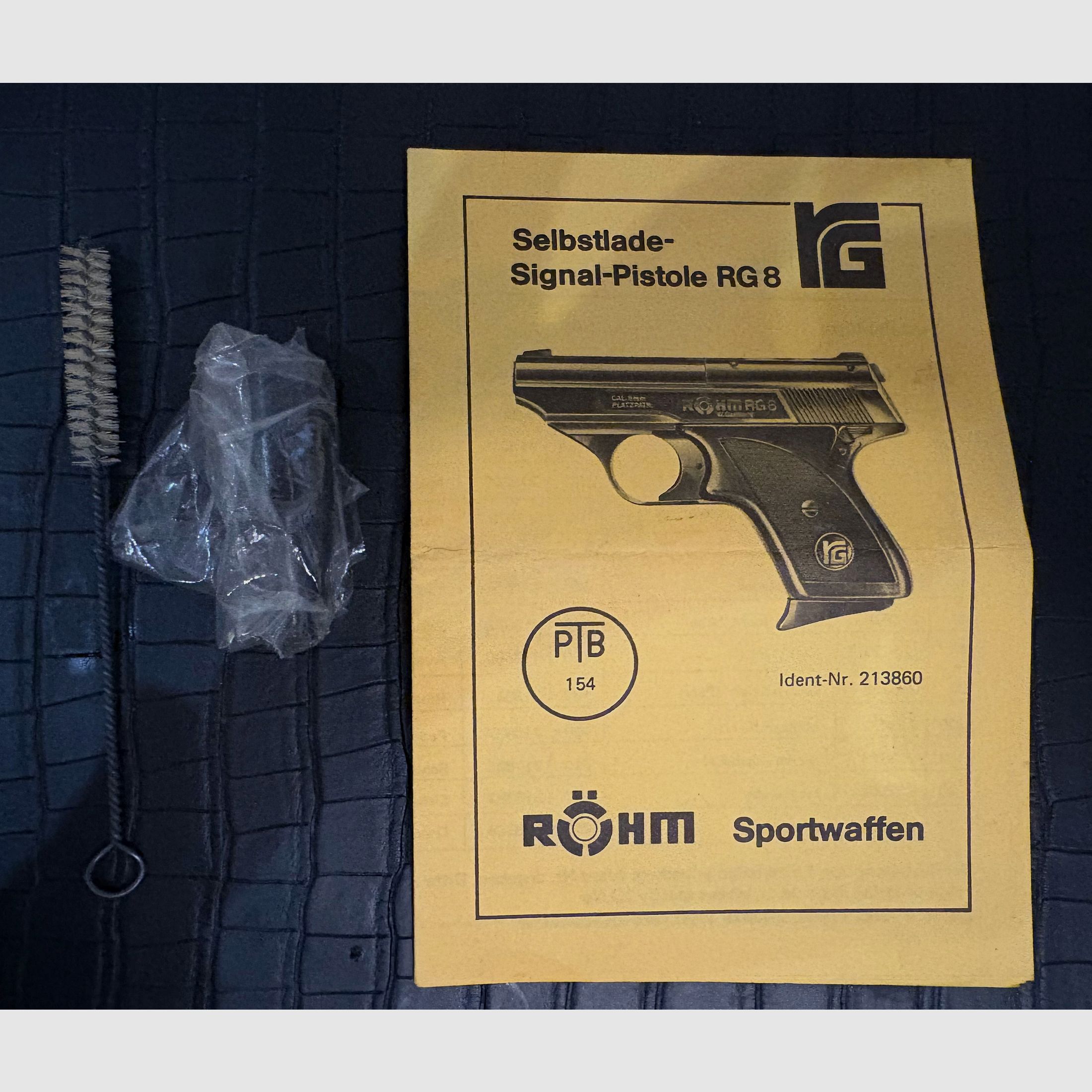 ¡Rara Röhm RG 8 en calibre 8 mm Knall/ PTB 154 con caja original!