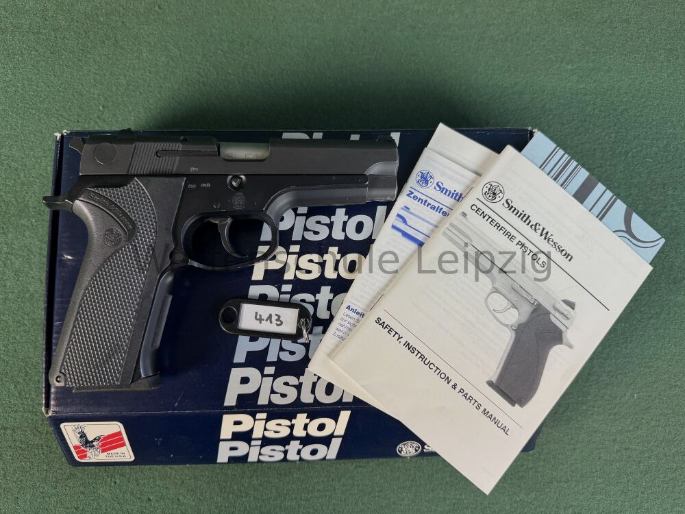 Smith & Wesson 915
