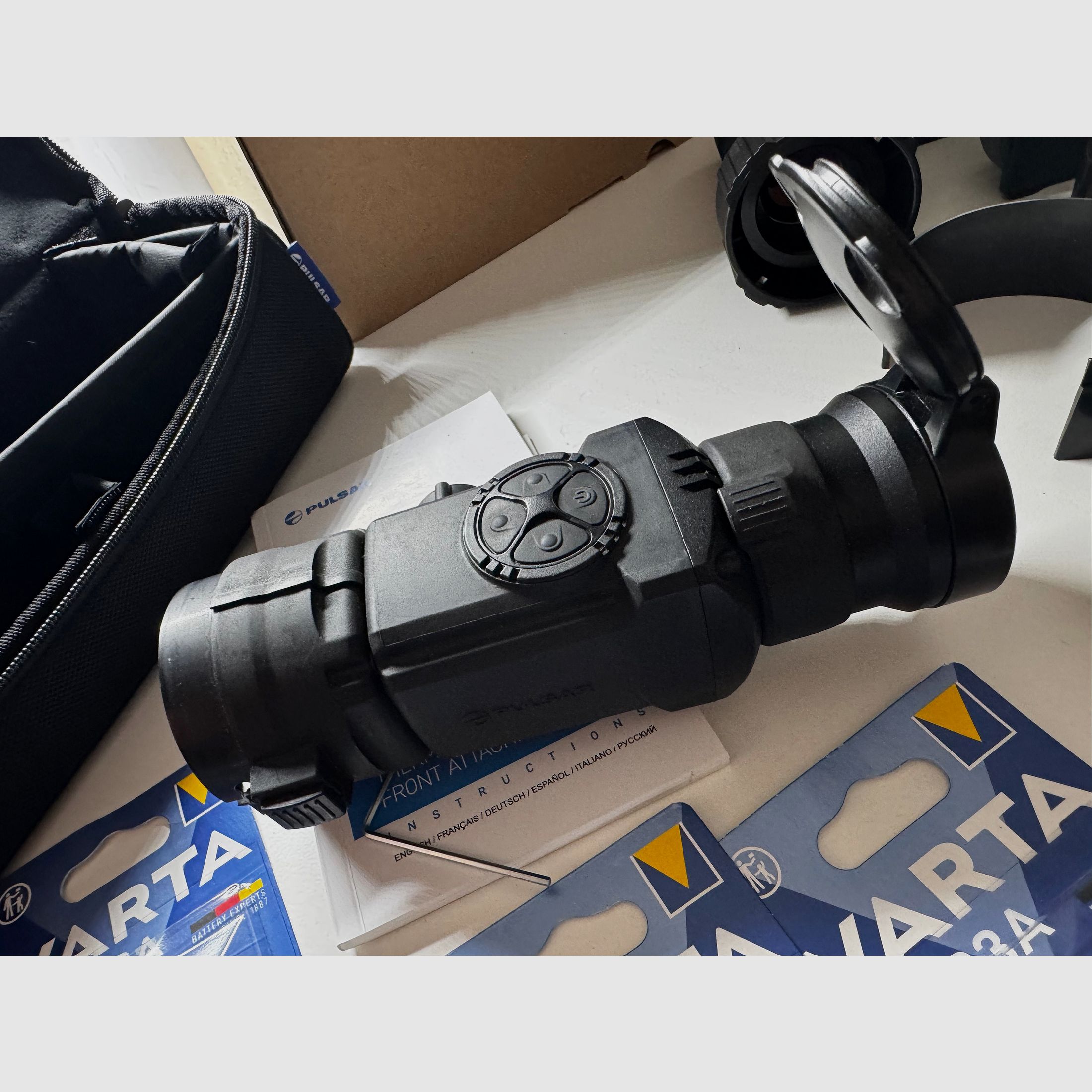 Pulsar core  FXQ55BW Neuwertig inkl 2 Montageadapter und Zubehör 