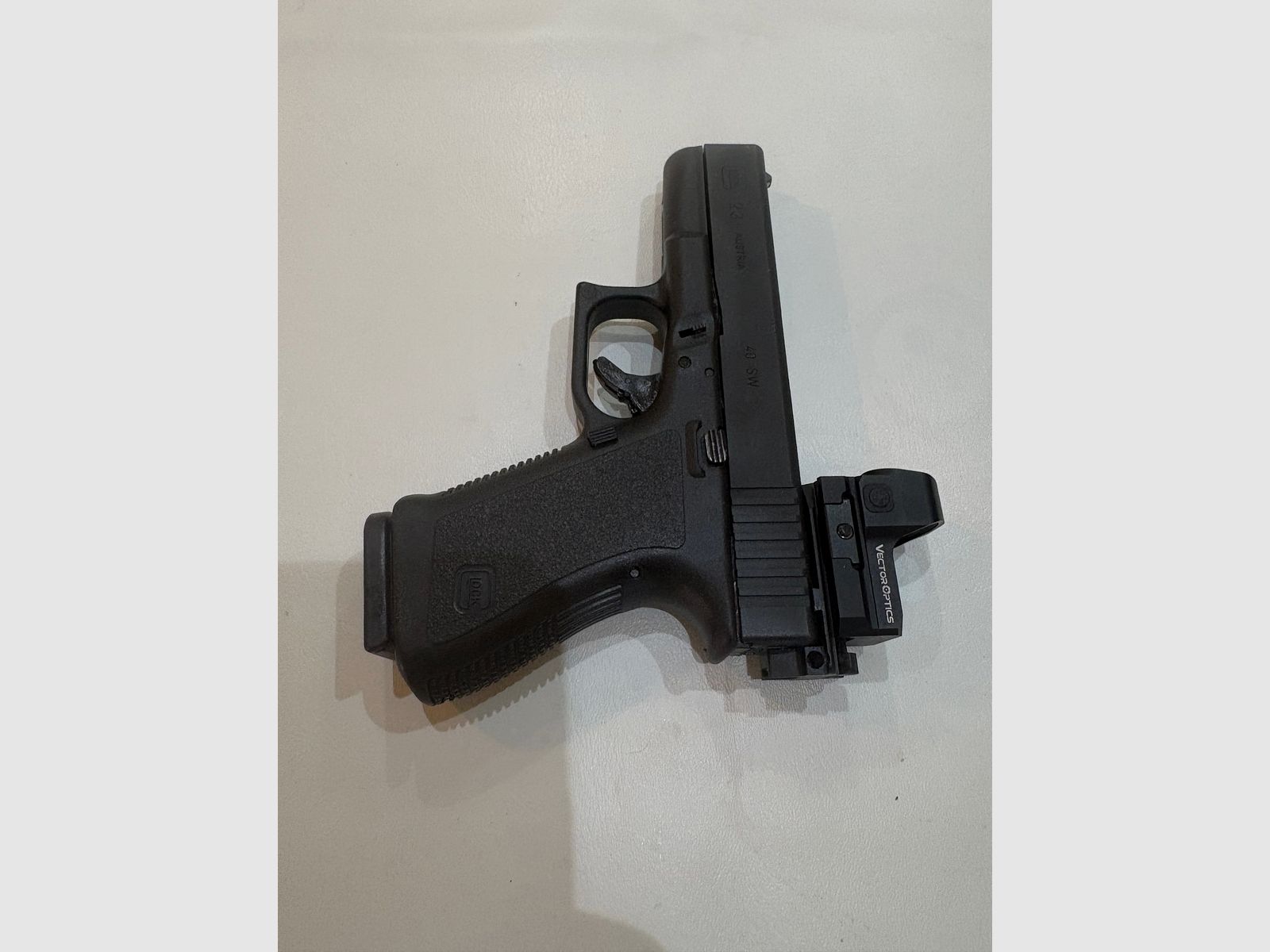Glock 23 Kaliber 40S&W met 135 schoten munitie Gen 2