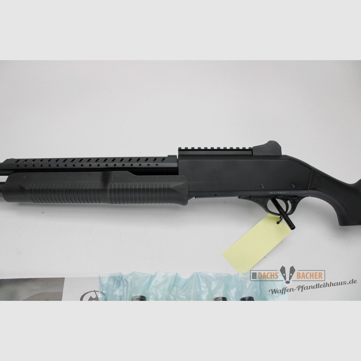 Vorderschaftsrep. Flinte AKKAR TK355 Kal. 12/76 mit komplettem Wechselchokesatz