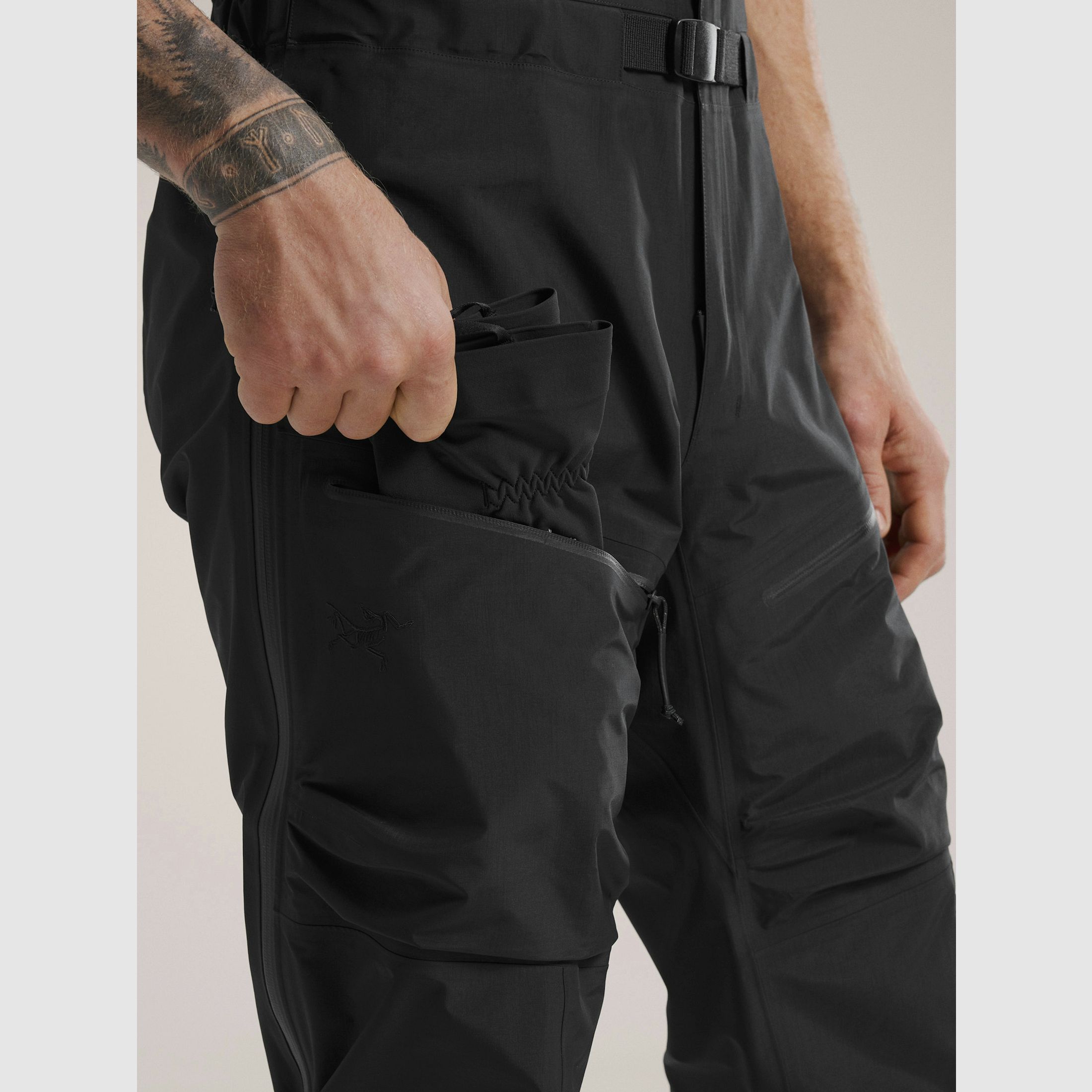 Arc'teryx Alpha Bib Pant LEAF Men's - Black, image 5 of 12