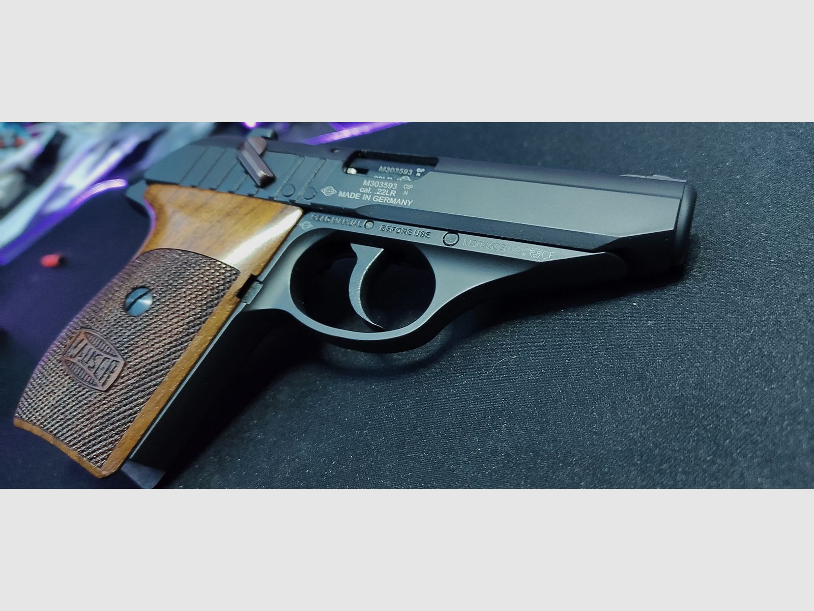 GSG Mauser HSr mit Walnuss-Holzgriffschalen .22lr HV - Selbstladepistole