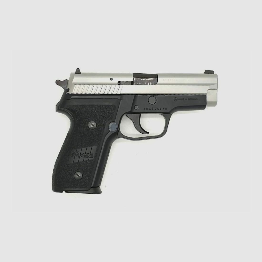 Sig Sauer P229, Bild 1 von 2