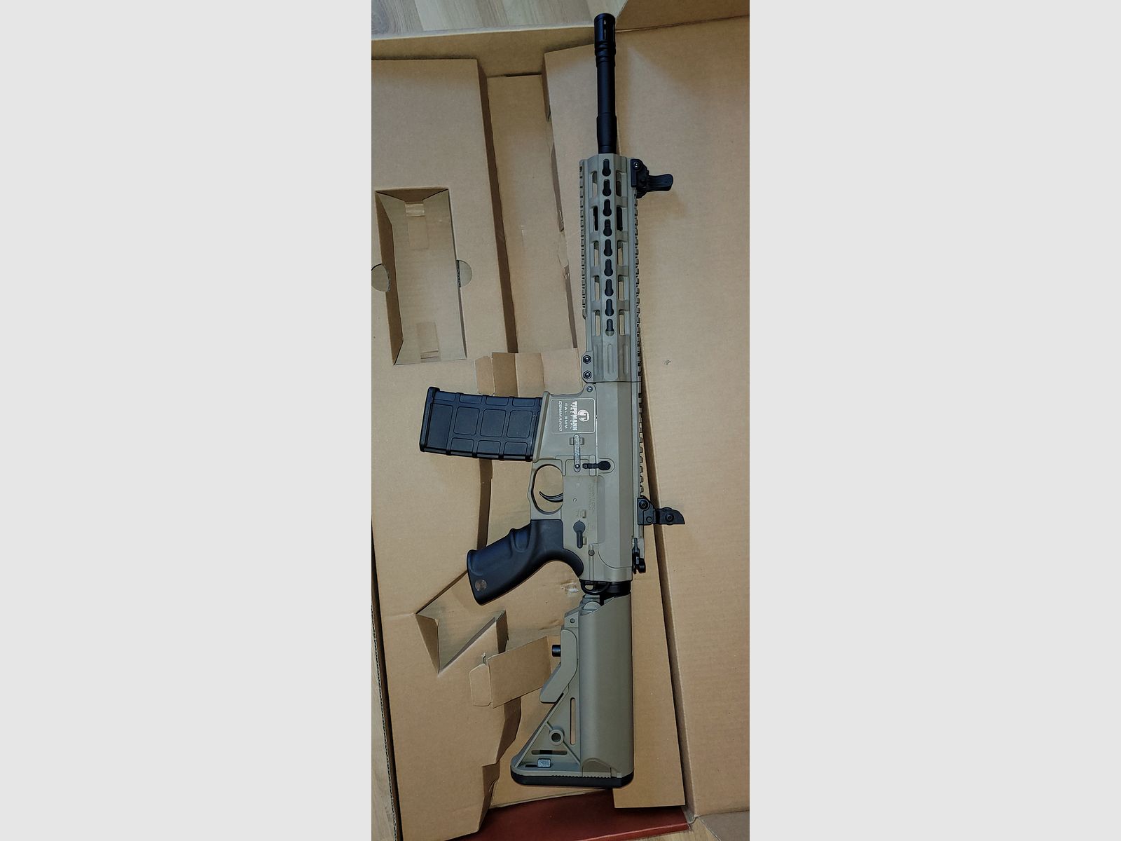 Tippmann Tactical Commando M4 S-AEG 6mm BB Tan