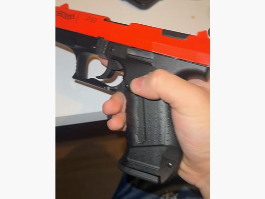 P99 20 Jahre Sonderedition rot/schwarz