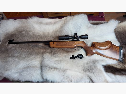 <Uwaga, kolekcjonerzy! Walter LG 55 z tyrolskim łożem w doskonałym stanie! oraz nową uszczelką tłoka bez F Okres produkcji: 1955 - 1967