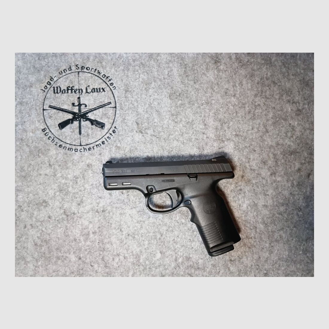 Steyr Mannlicher Model M9 in collector's condition with accessories