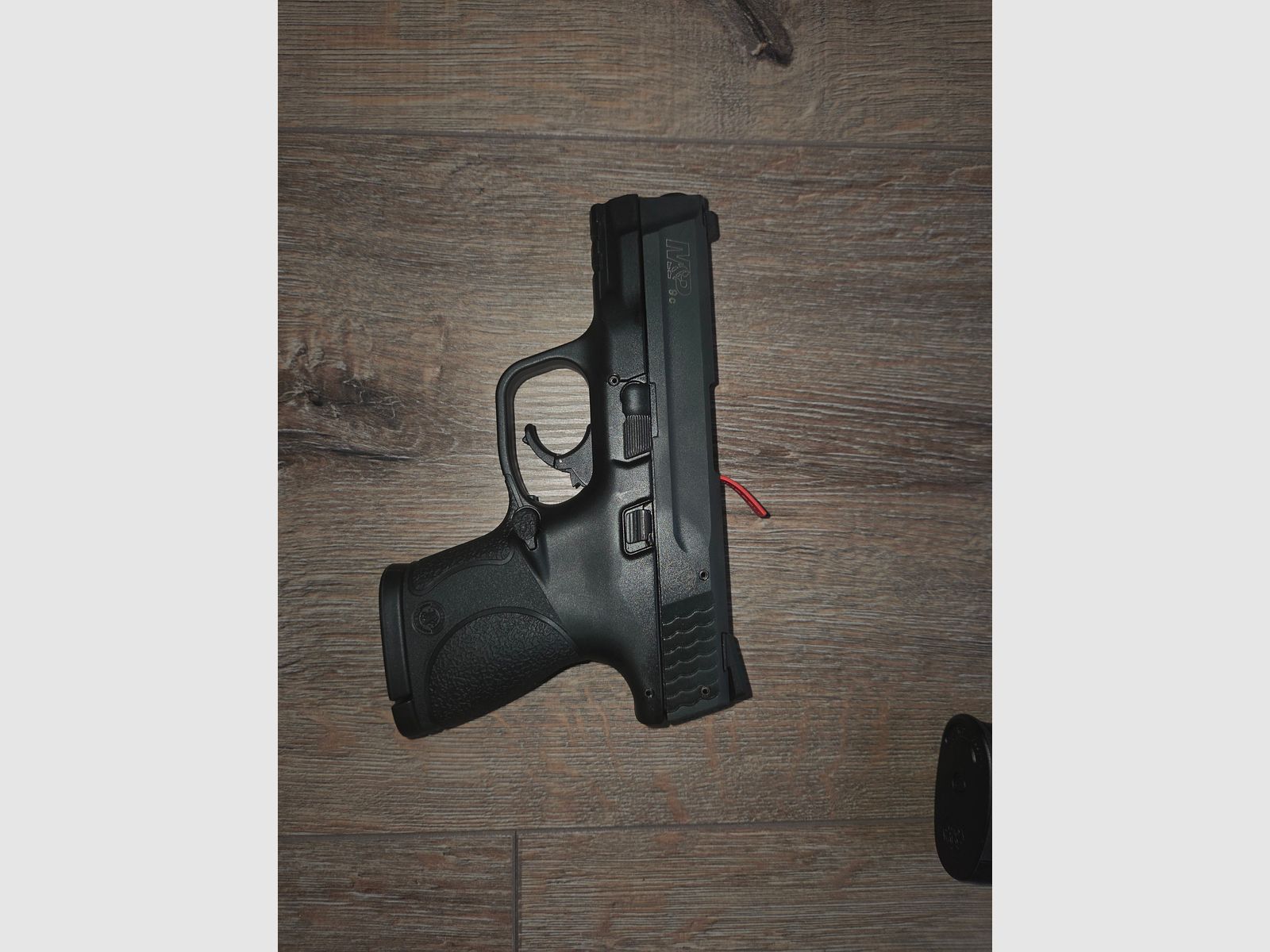 9 mm półautomatyczny