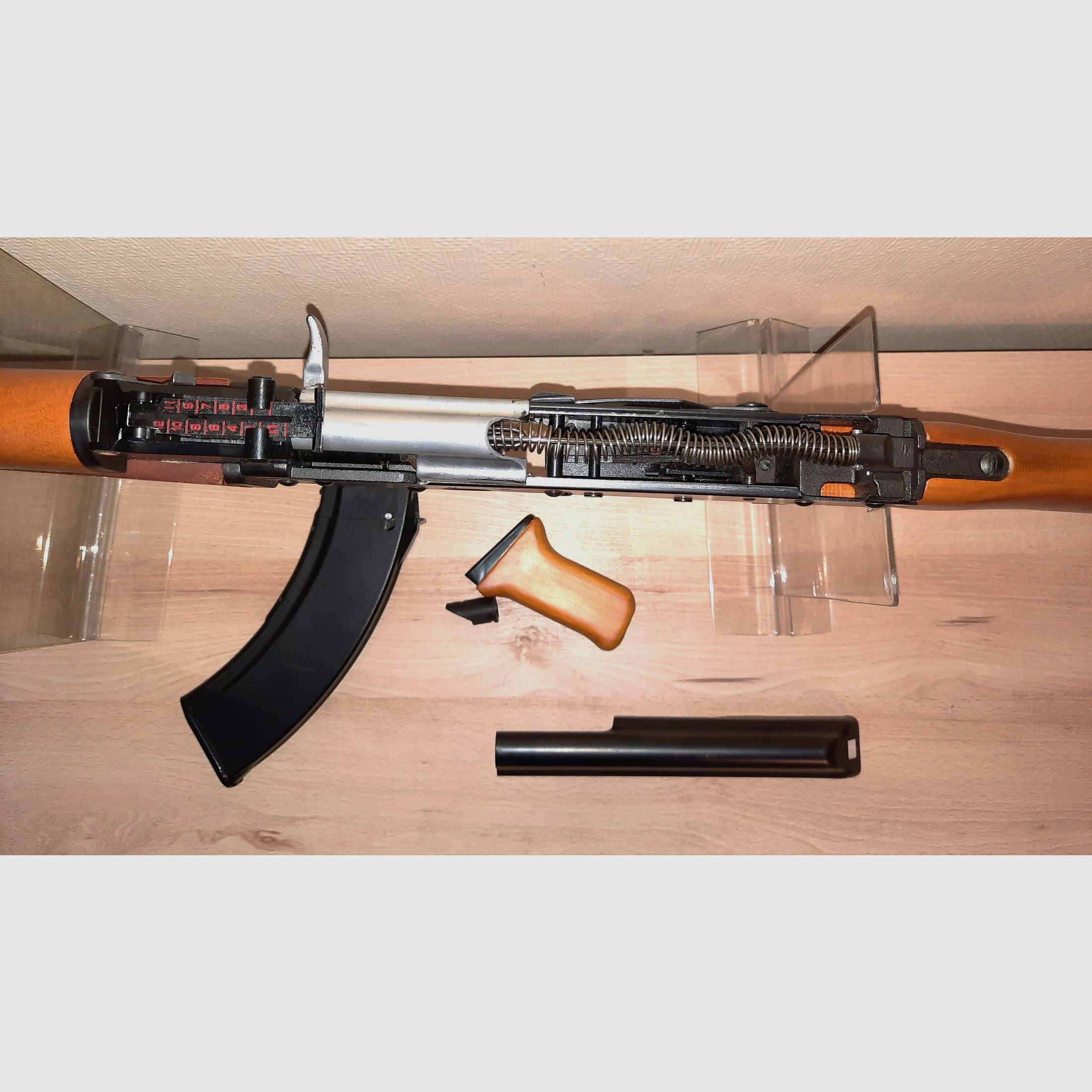 AK - KALASHNIKOV - GSG / CO2 NBB