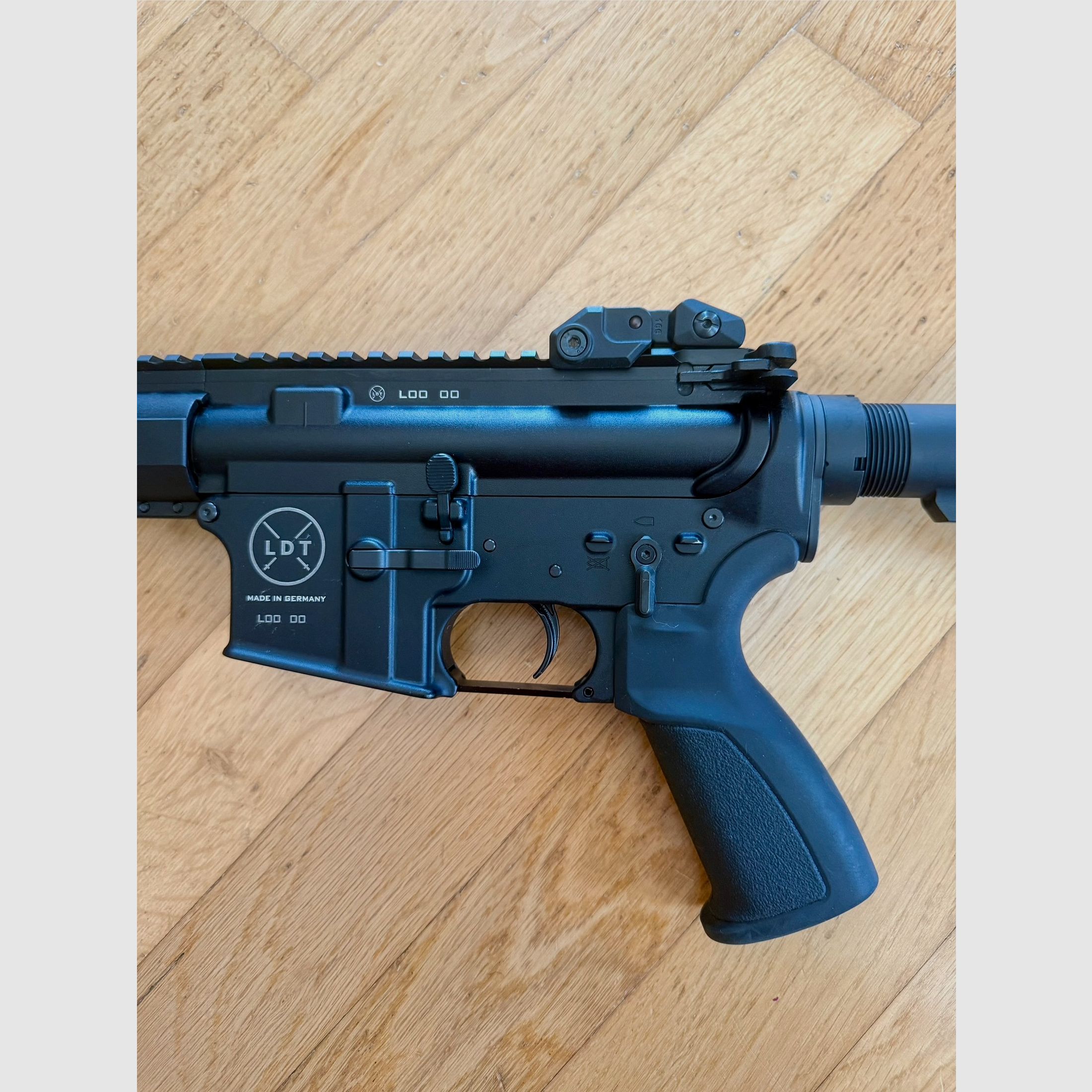 AR-15 di LuxDefTec: LDT15 in 14,5", condizioni top, ottimo rapporto qualità-prezzo, immagine 3 di 6