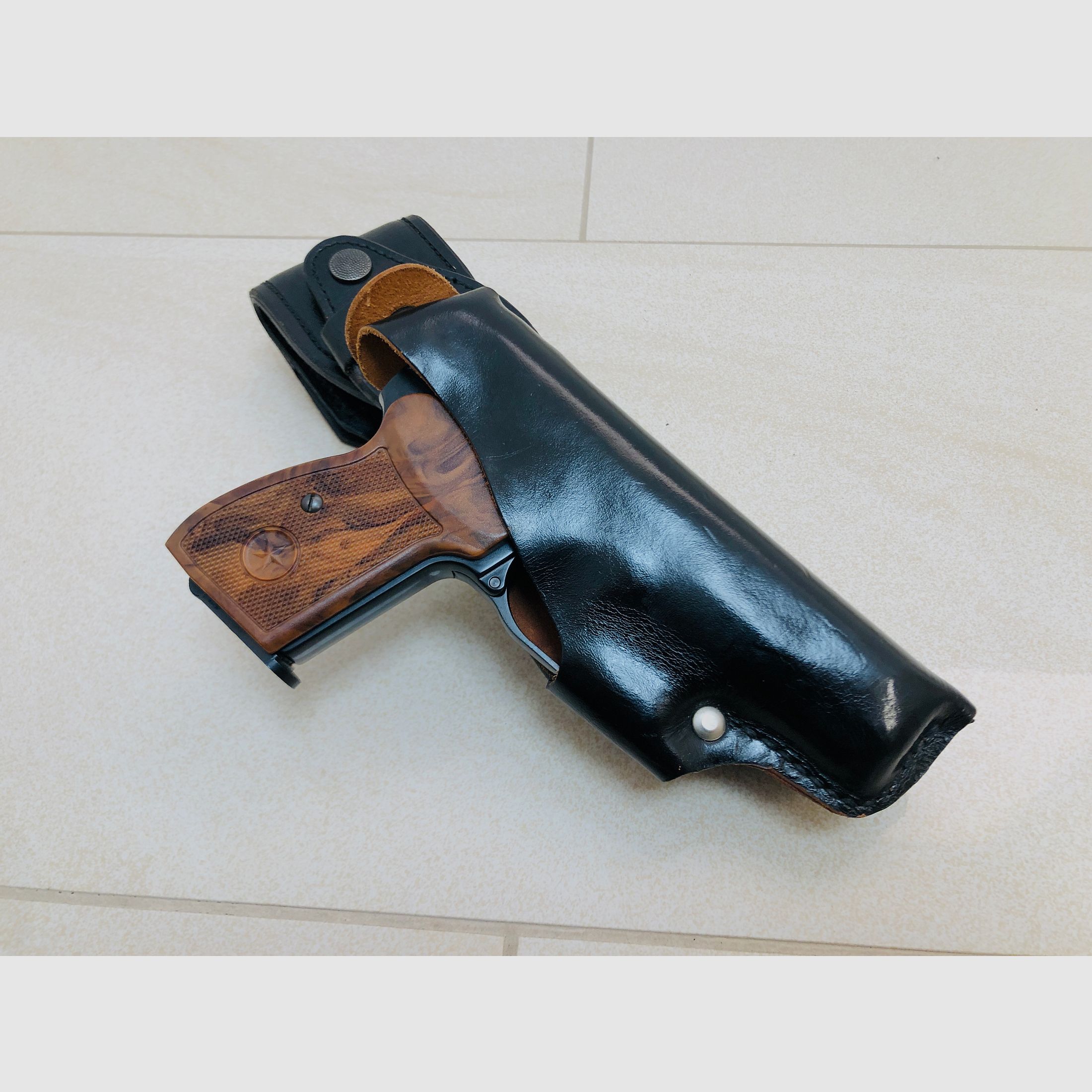 ••• Dienstholster DBGM GM 77 16 273 Dienstholster Makarov H&K P7 •••