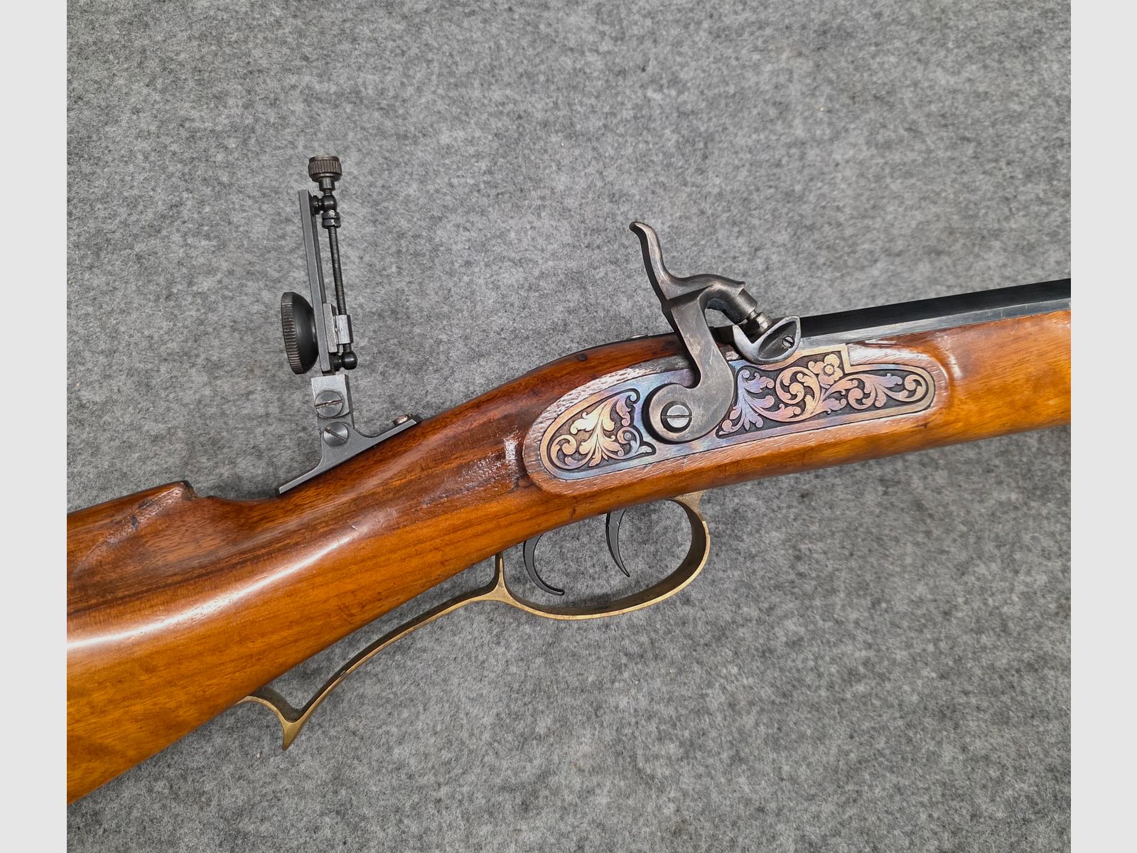 Vorderlader Perkussionsbüchse MAV Made in Italy Mod. Hawken Rifle Kaliber .45 Vorderlader Perkussion mit Diopter