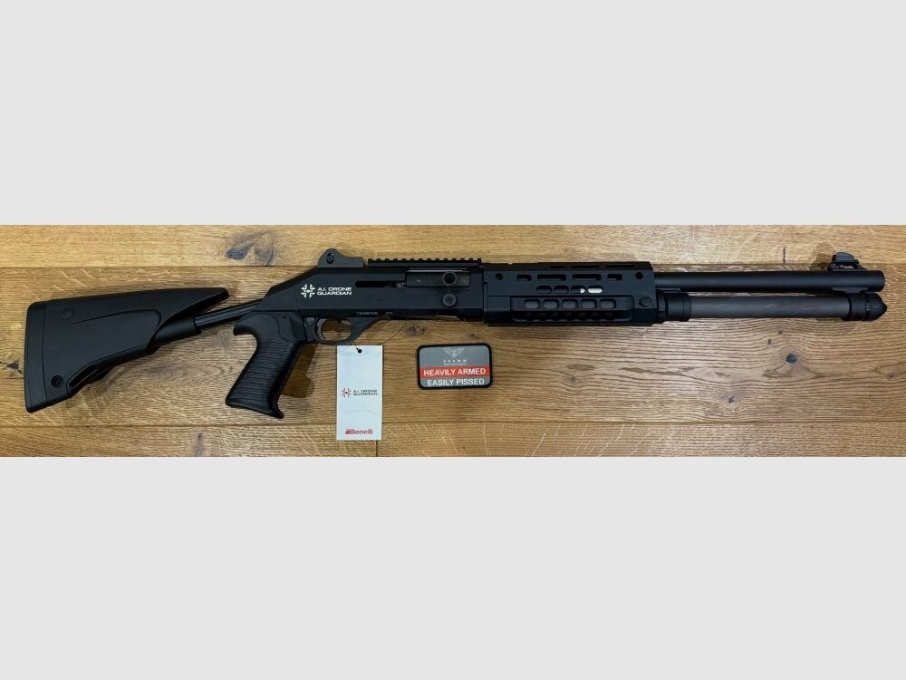 Benelli - Versión para autoridades M4 Super 90 TS A1 Drone Guardian