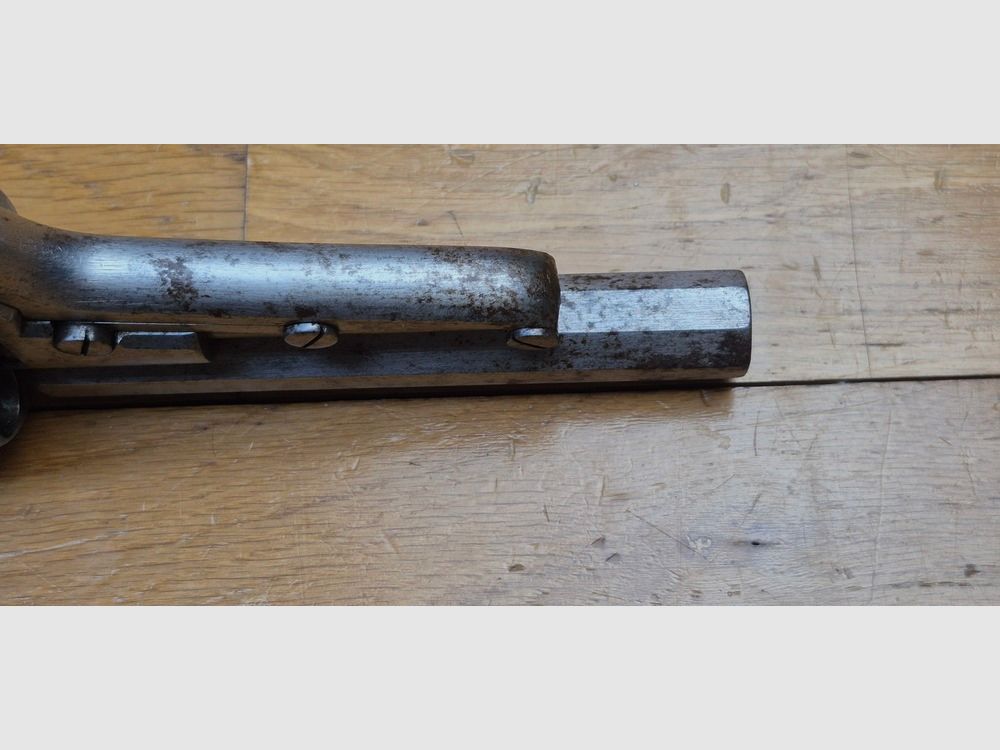 Seltener Revolver mit Galand-System – Kal. 12 mm – 6 Schuss – Quasi-regulär aus dem Konflikt von 1870/1871 – Geniales System zur kollektiven Hülsenextraktion – Stempel „CFG“ – Sehr schönes Stück zum Reinigen, das einer Sammlung Ehre machen wird – BE+ / TBE, Bild 11 von 29