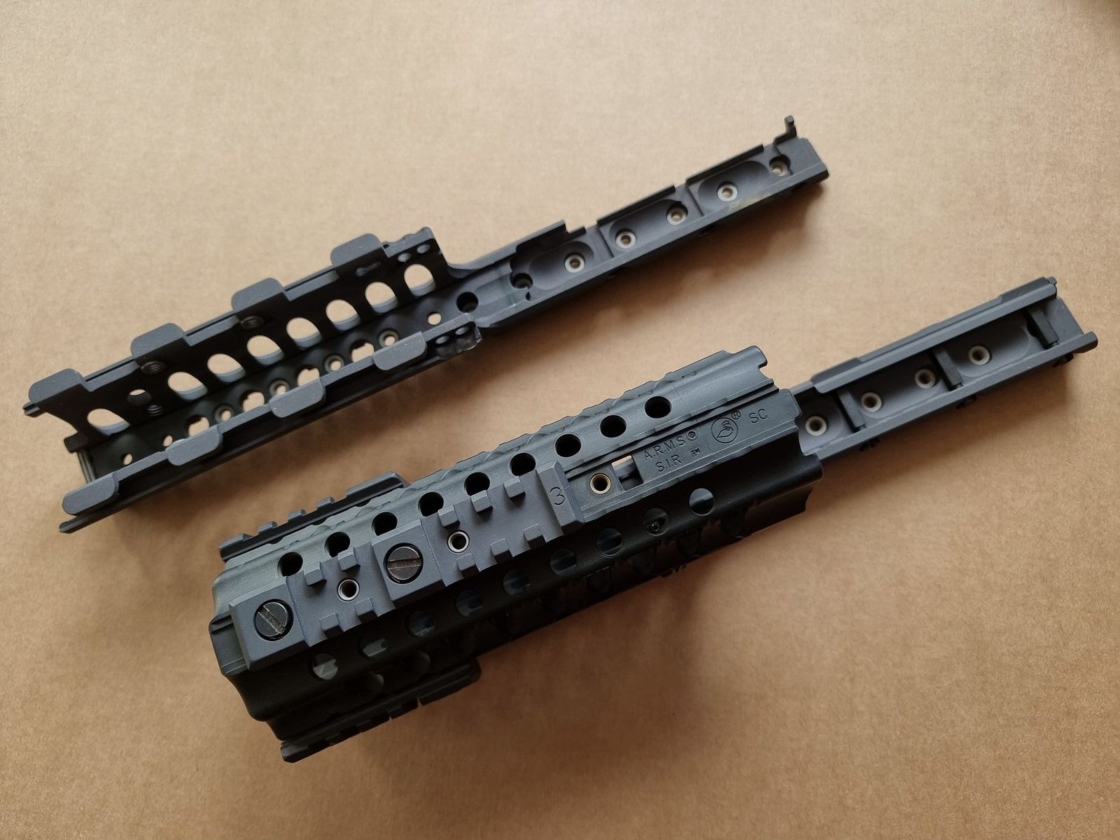 *RARA* A.R.M.S. - Sistema de riel #50-C con miras de gas plegables #41-BL y miras traseras #40-L - AR15 de los 2000