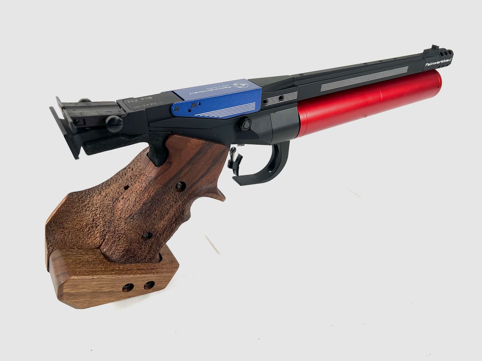 Match-pistolet pneumatyczny Feinwerkbau P34 w bardzo dobrym stanie.