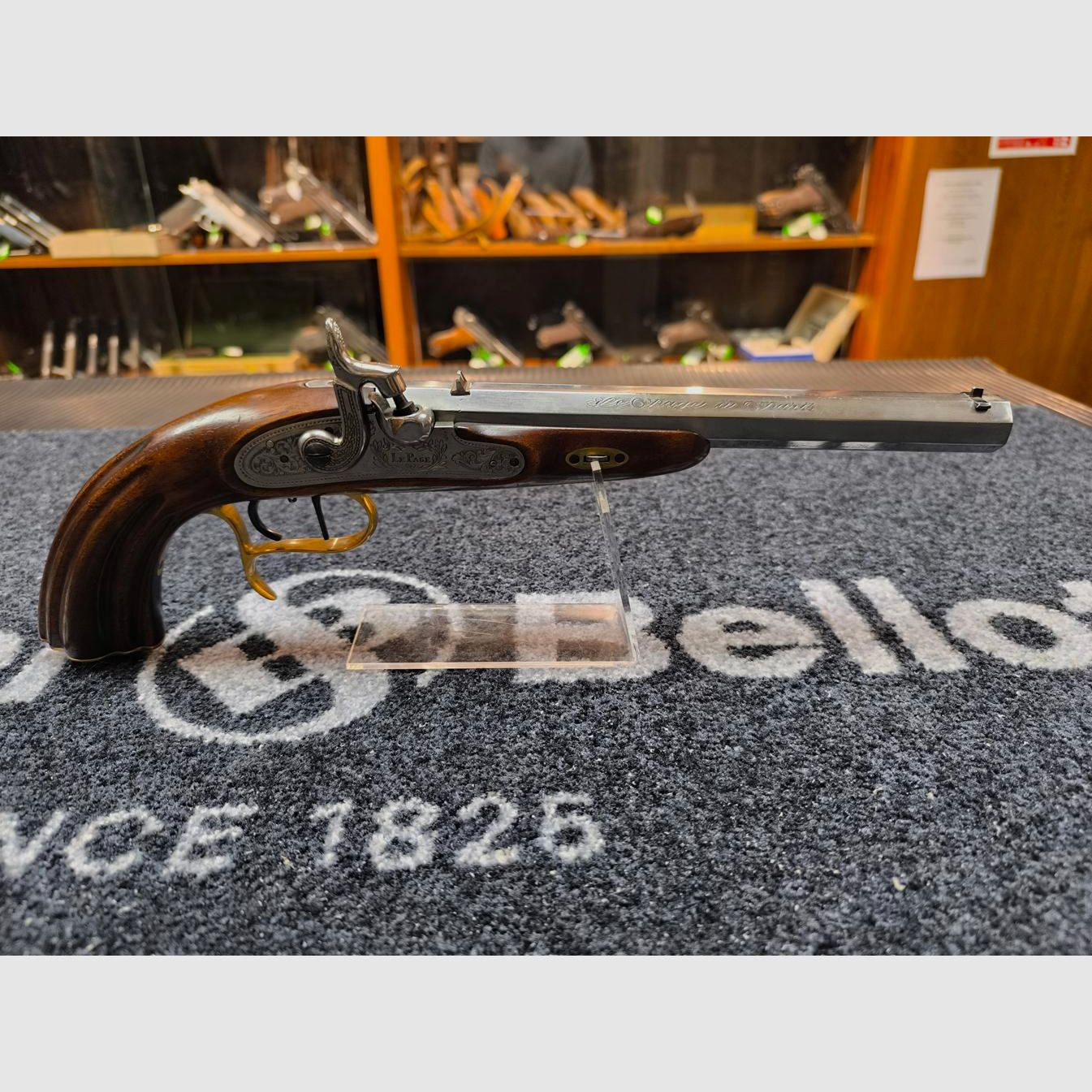 Pistolet Czarnoprochowy Le Page Pedersoli kal. 31, zdjęcie 1 z 6