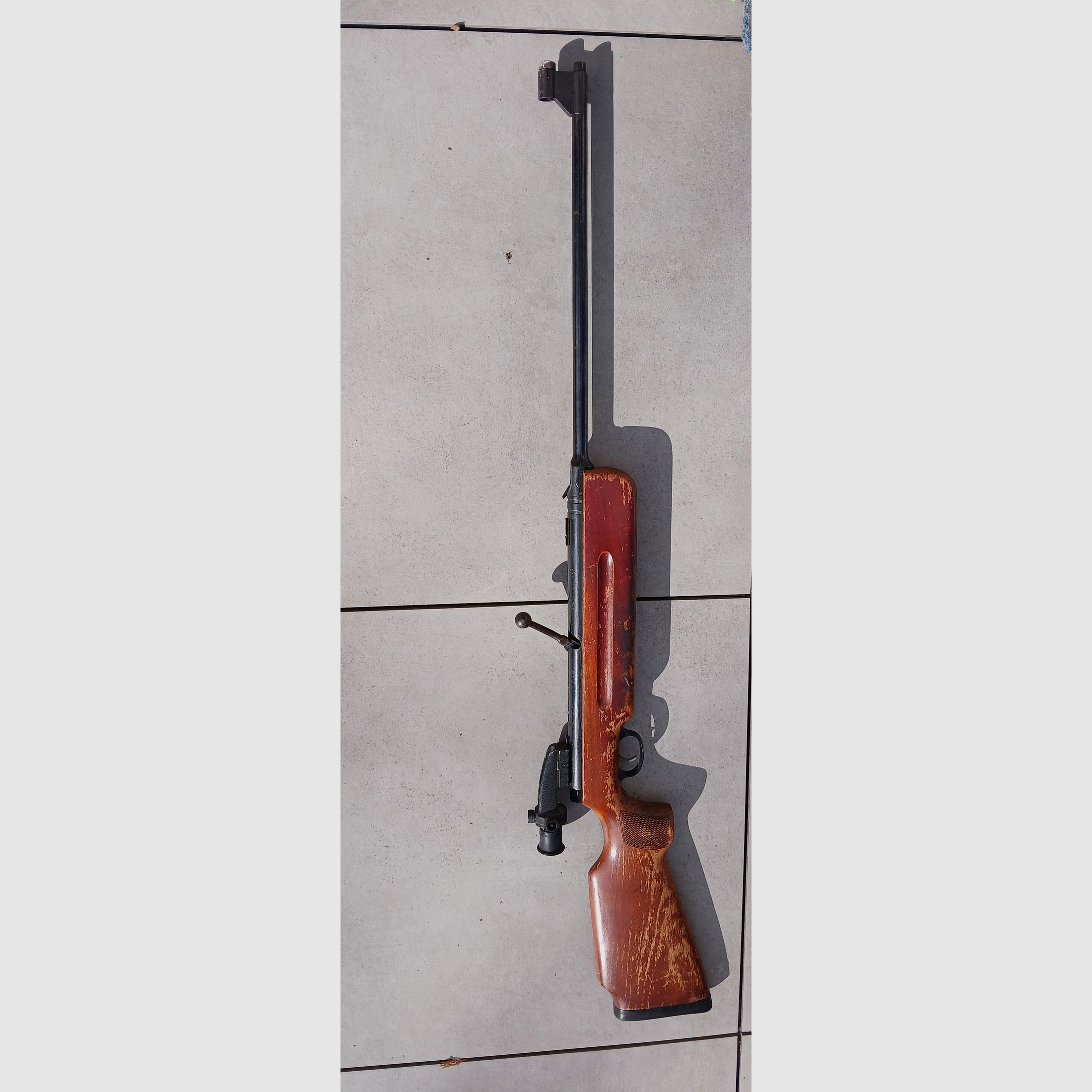 Karabinek pneumatyczny Model 311
