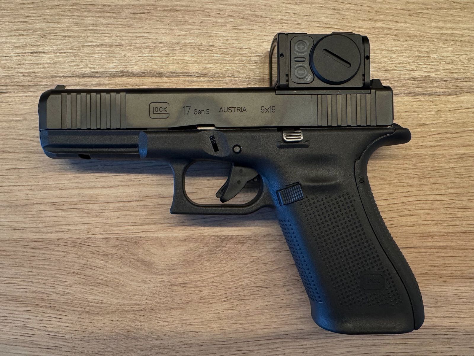 Glock 17 Gen.5 MOS con Aimpoint ACRO C2, Performance Trigger