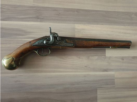Englische Offizier-Pistole vor 1742