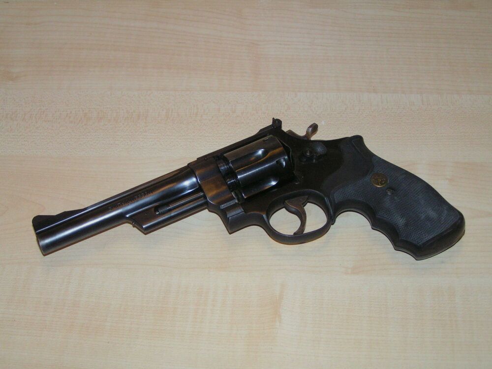Smith & Wesson HIGHWAY PATROLMAN