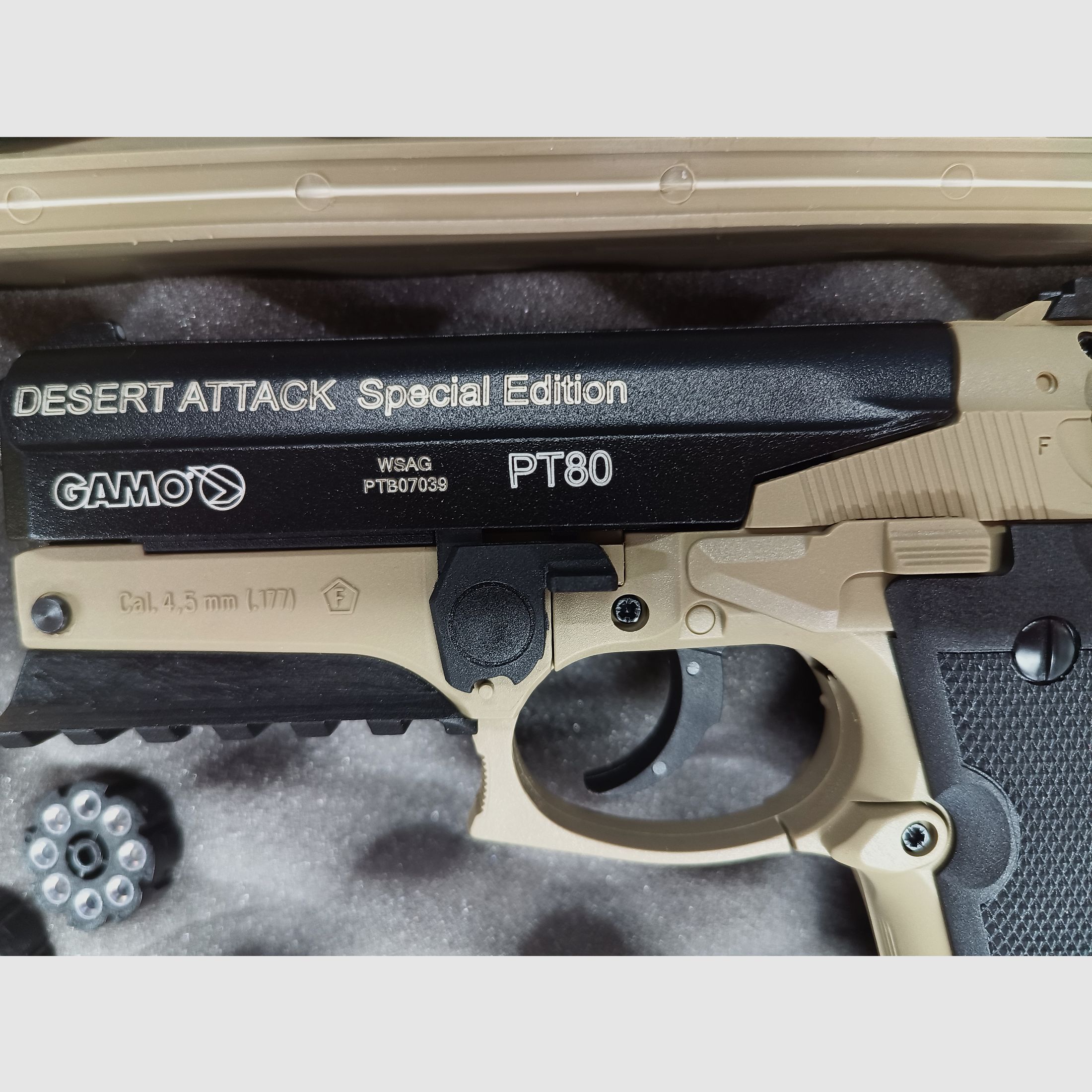Gamo PT80 Desert Attack CO2 Pistole 4,5 mm Diabolo ( neuwertig )