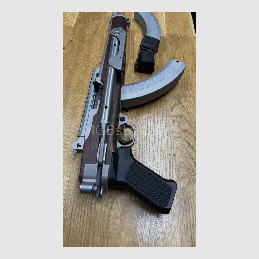 Ruger 10/22 z systemem kolby A-Team / luf i 2x magazyny Ruger BX-25 pokryte cerakote srebrnym / gwint wylotu 1/2"x28UNEF