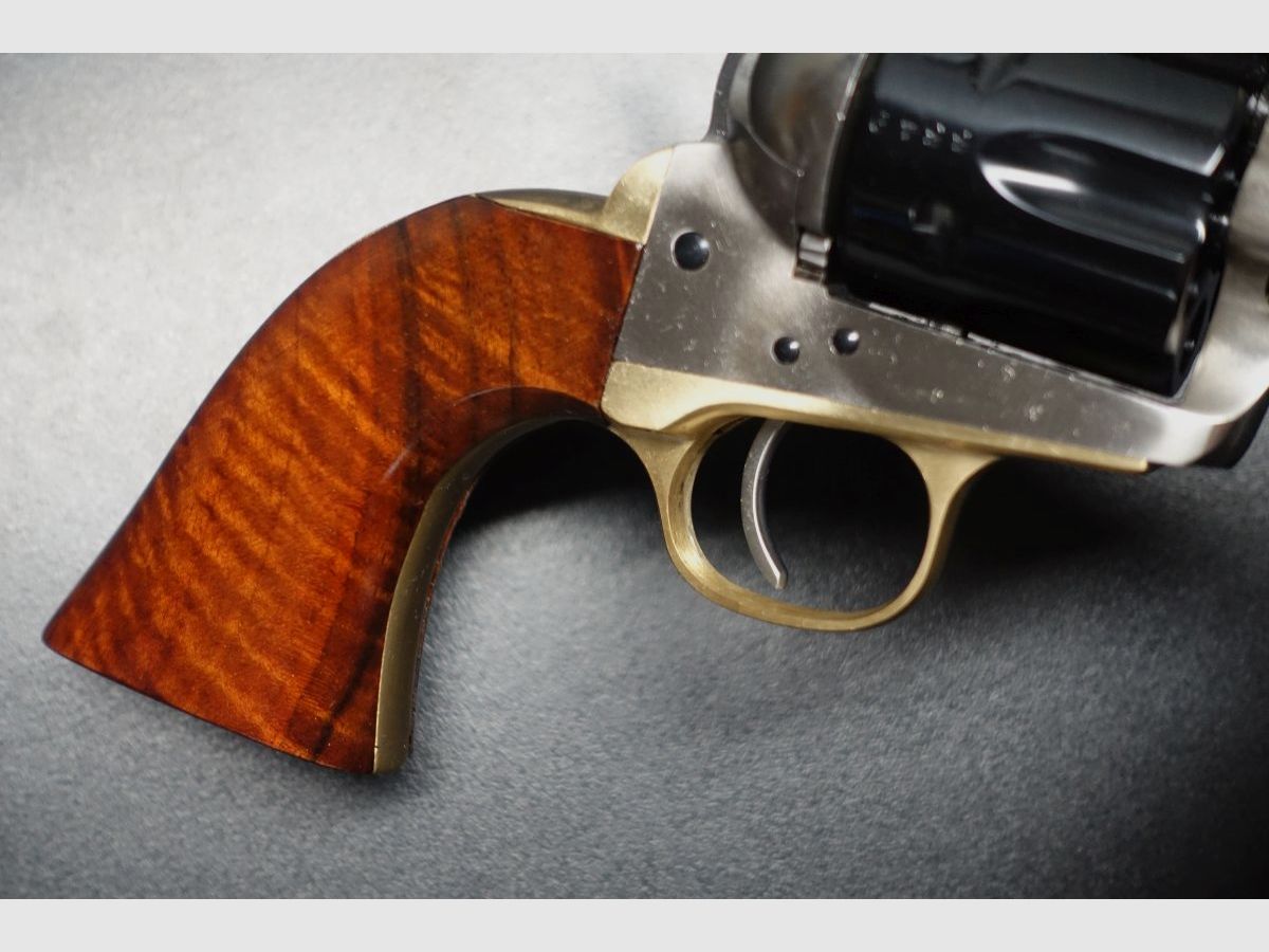 Uberti 1873 Cattleman Coin Hardening 0440, immagine 2 di 5
