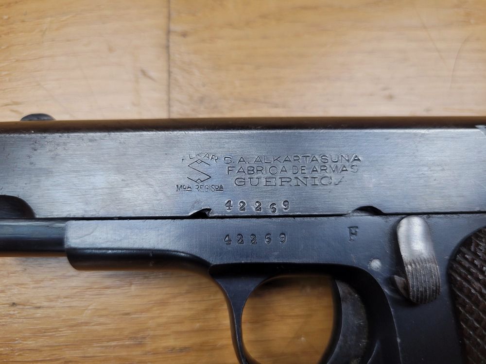 Légendaire Pistolet « Ruby- ALKAR »- rare fabrication Alkartasuna à Guernica – 1ère GM – calibre 7,65 Br – pistolet des nettoyeurs de tranchées de 14/18 – Étui militaire – TBE +, image 5 sur 13