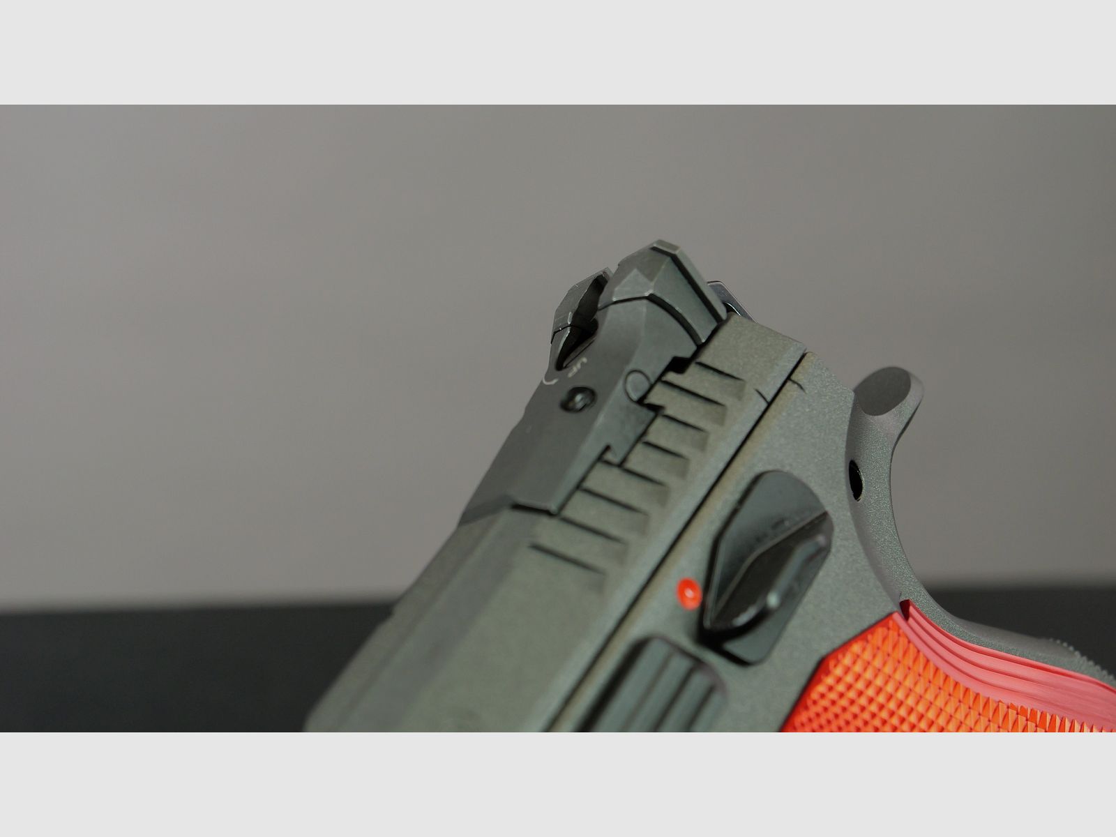 CZ TS2 Cobalt Grey / Red Edition 9x19mm
