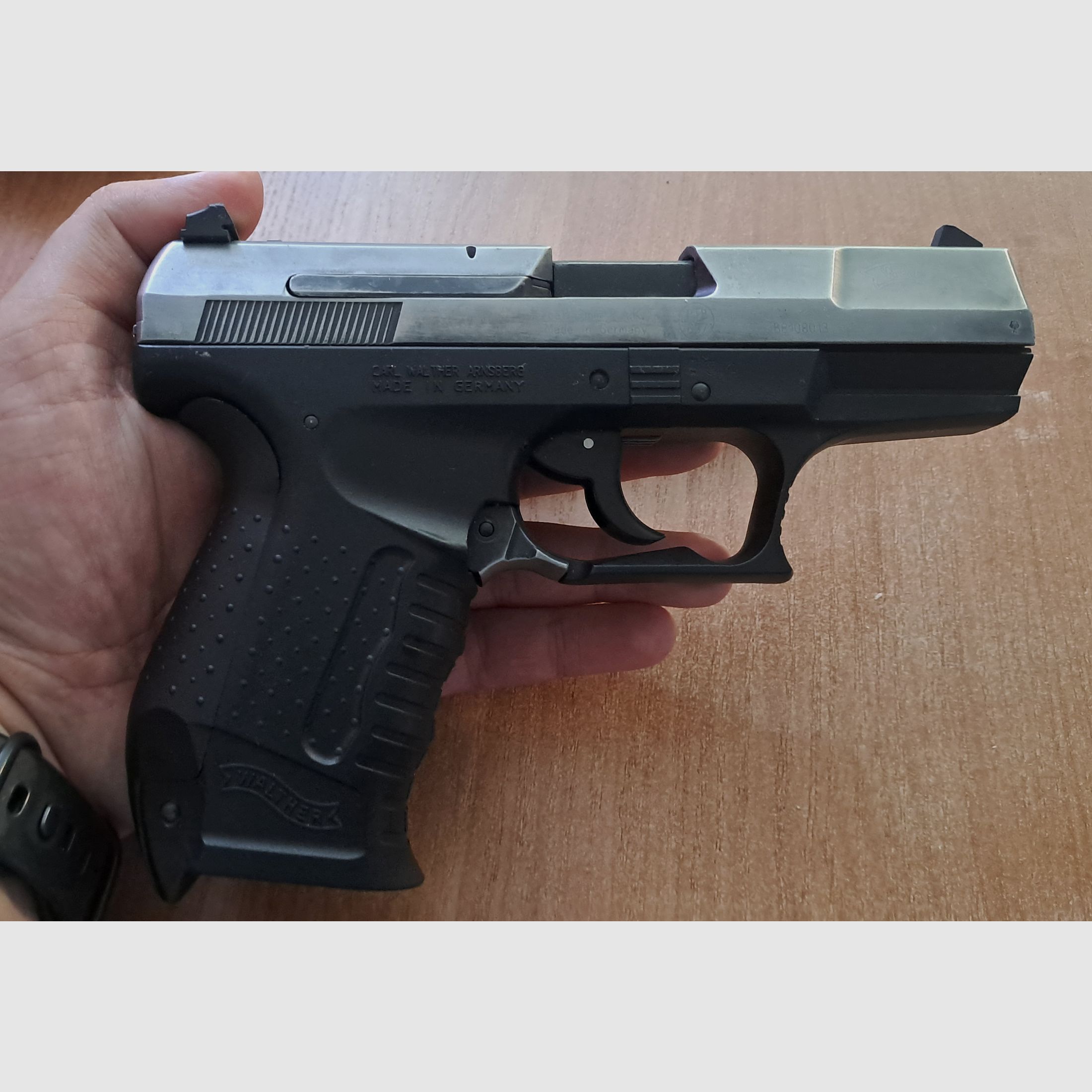 Walther P99- Kal. 9 mm Knall/ PTB 637