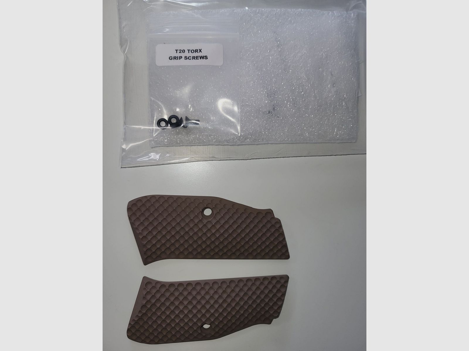 LOK Grips for CZ Shadow 2 – Swell Bogies – TAN