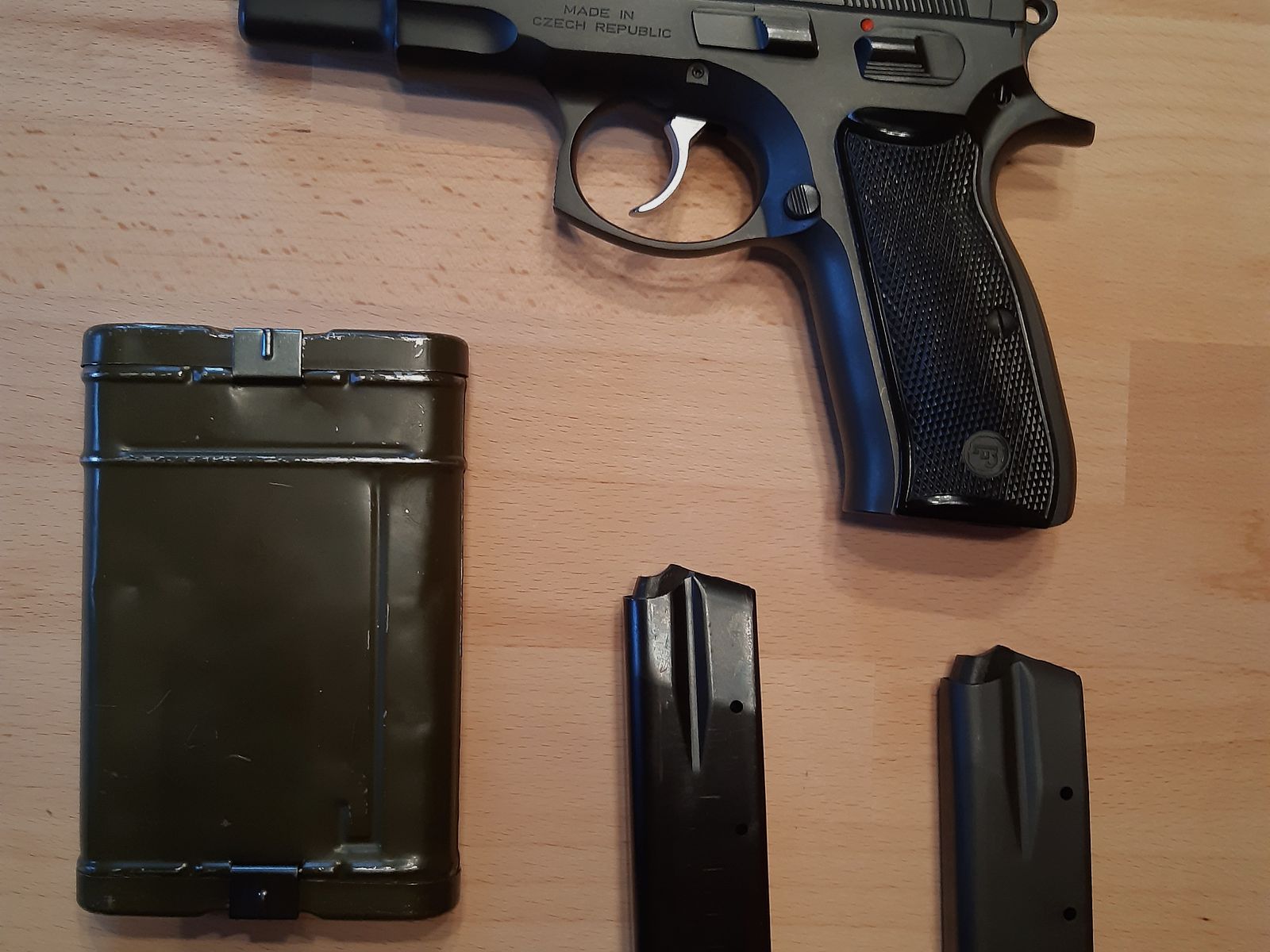 BRÜNNER CZ  m  75