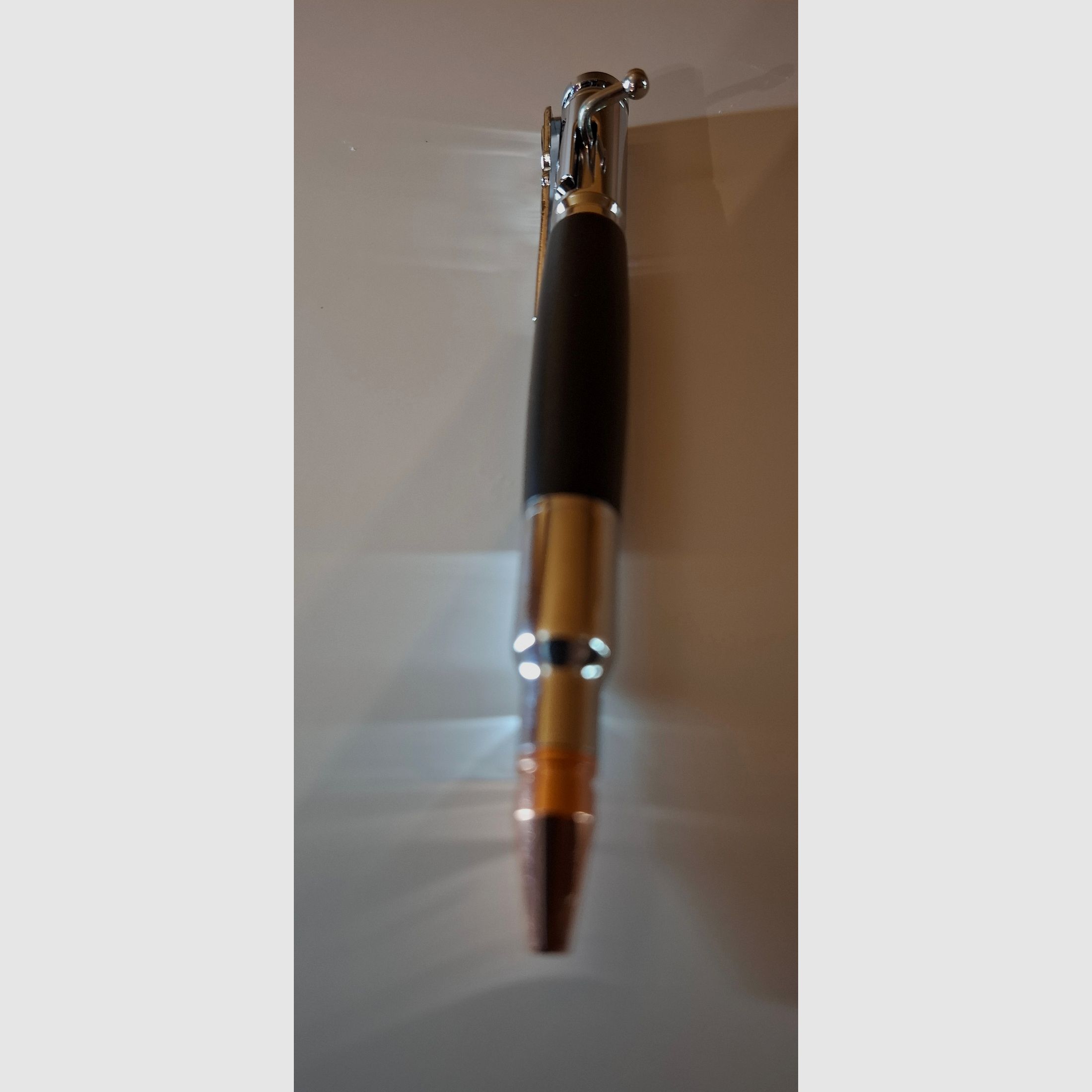 Vendo bolígrafos de caza en varias combinaciones.