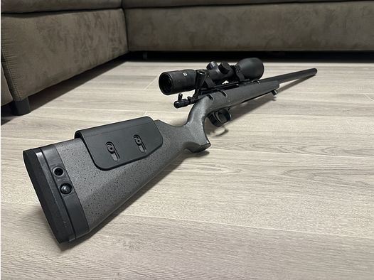 Voere S16 .223 Remington ripetitore con silenziatore integrato fucile da caccia durante il periodo di divieto