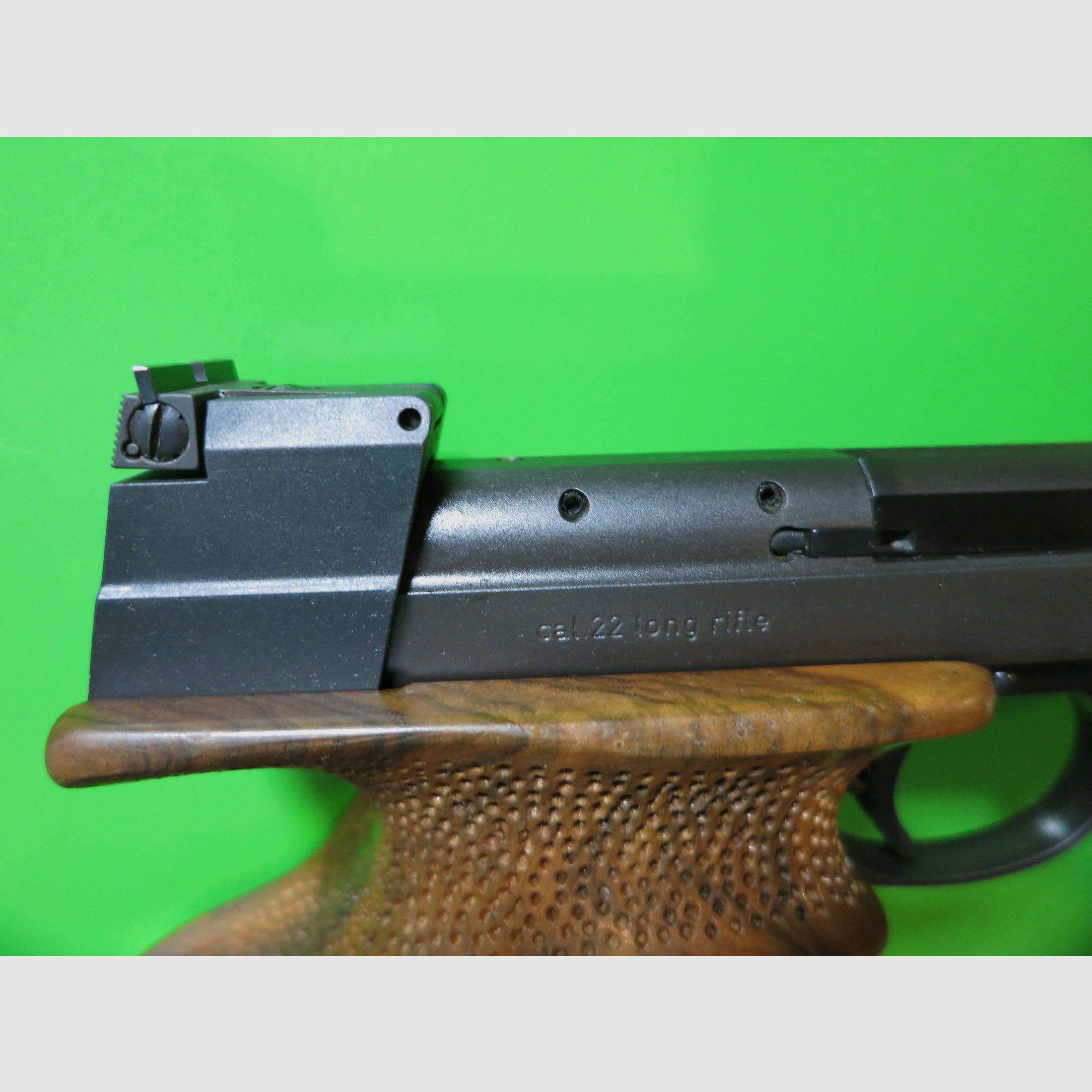 Hämmerli International 208, beste schweizer Ziel- Sportpistole, .22lr +Laufgewicht +Sportgriff       #72-
