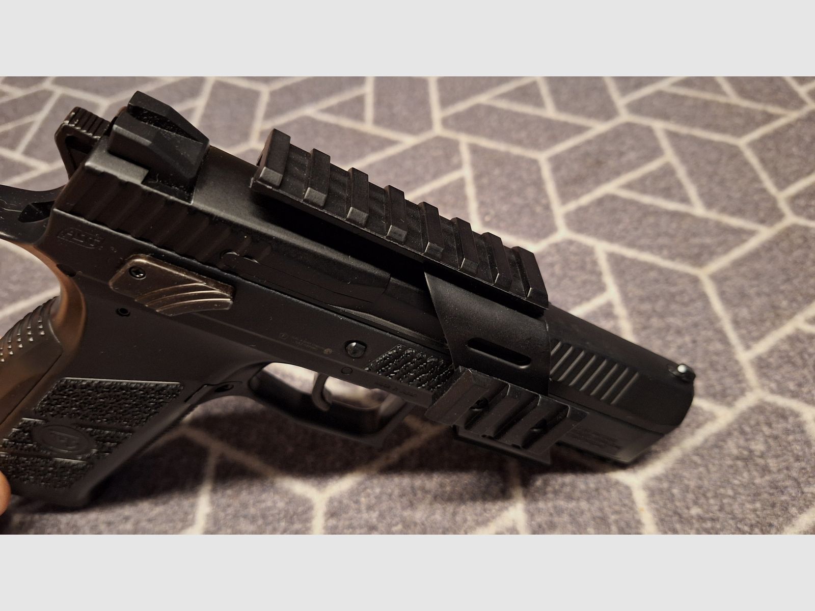 CZ P-09 Duty 4,5 mm Diabolo/Stahl BB Co2-Pistole Blow Back, Bild 5 von 12