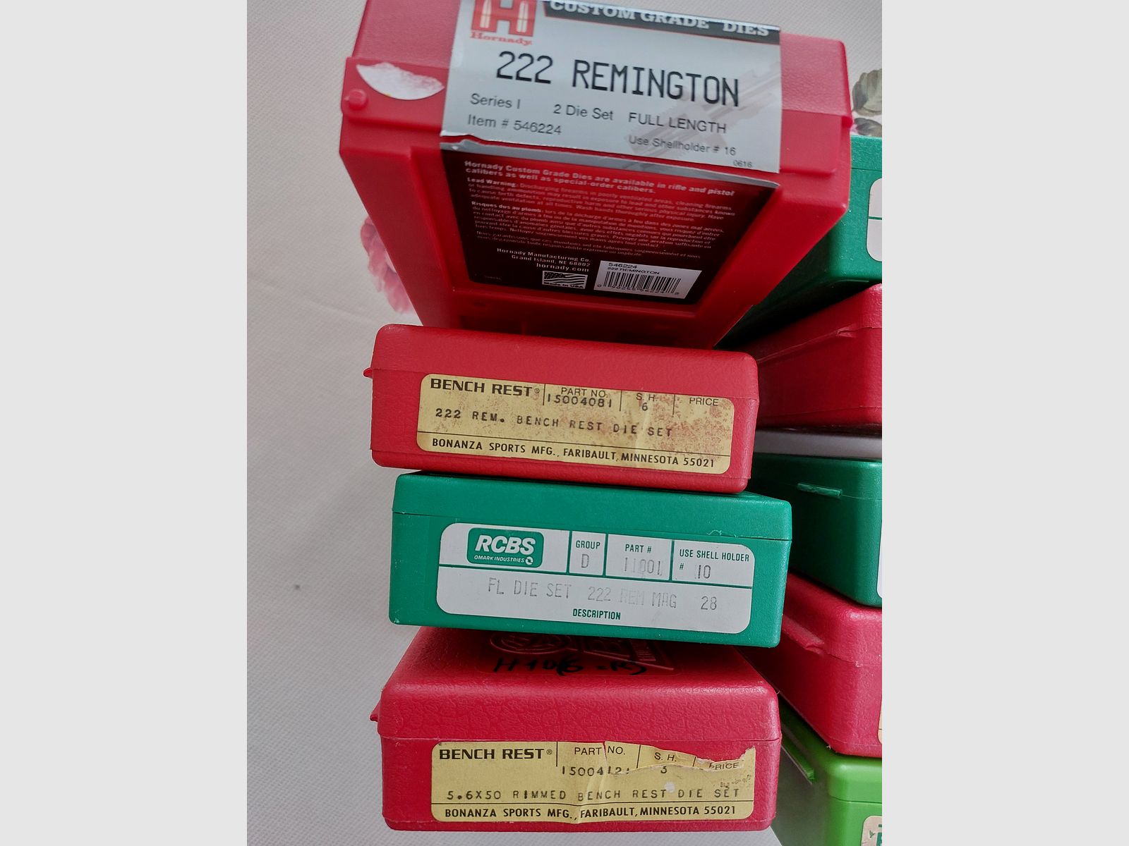 Nieuwe en als nieuw zijnde matrassen van verschillende fabrikanten.