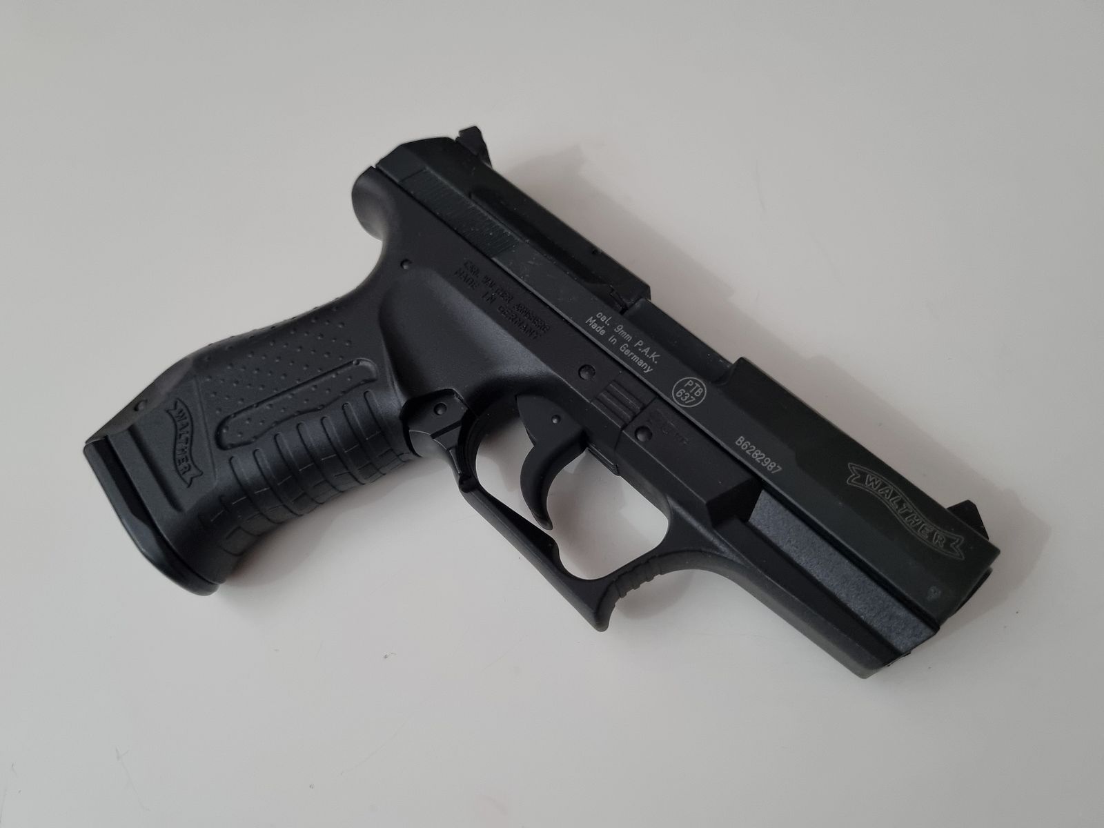 SSW Walther P99 9mm Knall