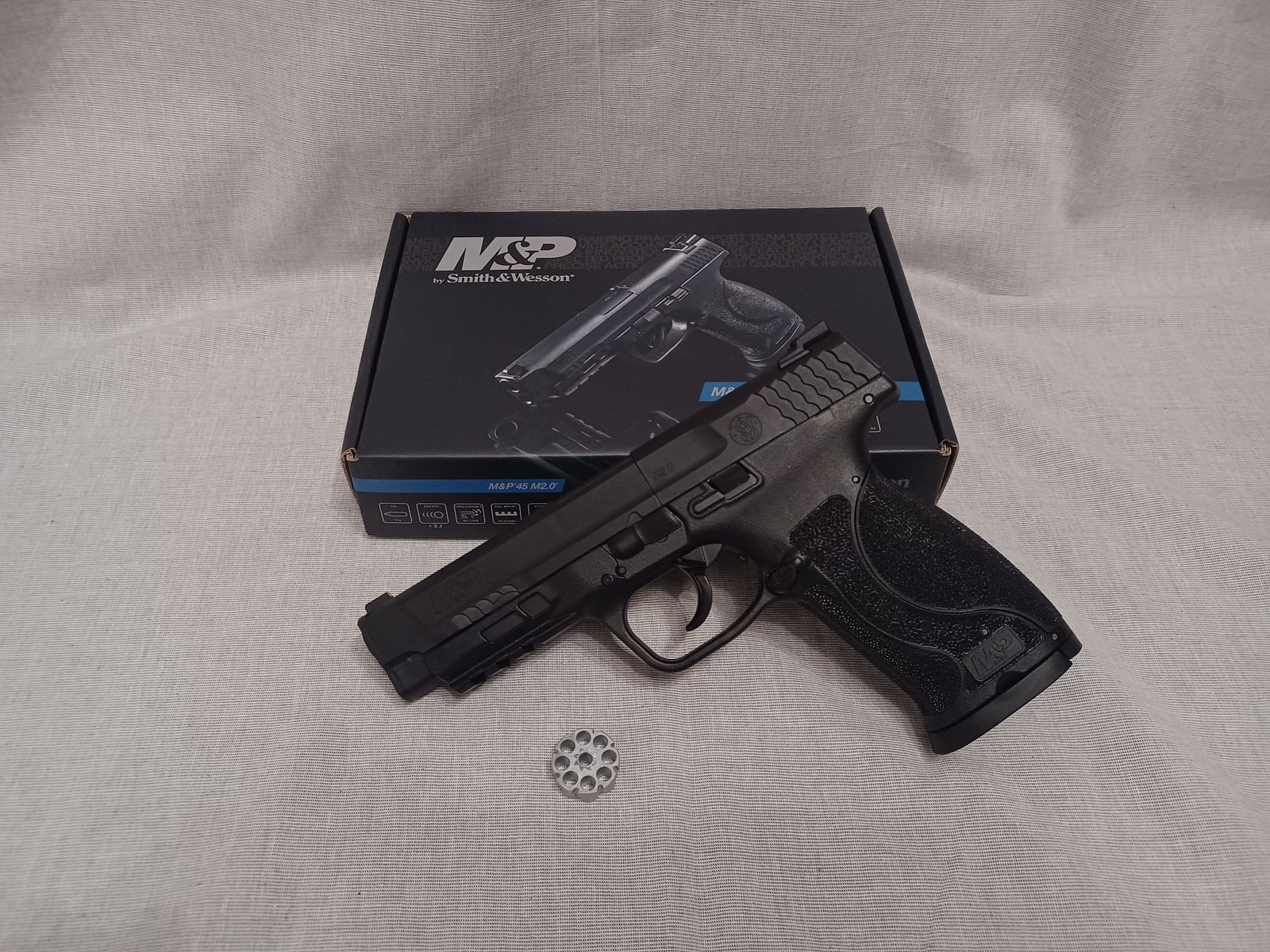 Smith & Wesson M&P 45 M2.0 / 4,5 mm Diabolo / CO2 / Pistole / OVP (48)