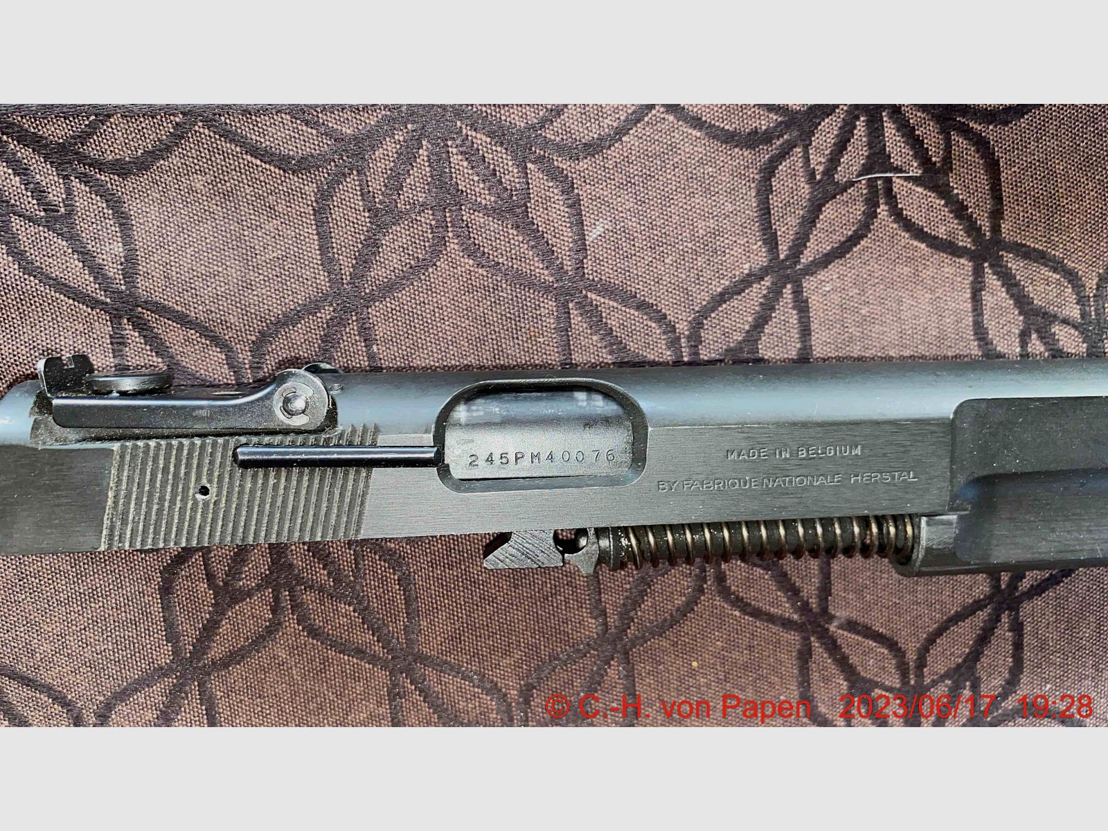 Browning FN HP Competitiepistool met 6" loop kal. 9mm Luger & reserve magazijn 17 schoten